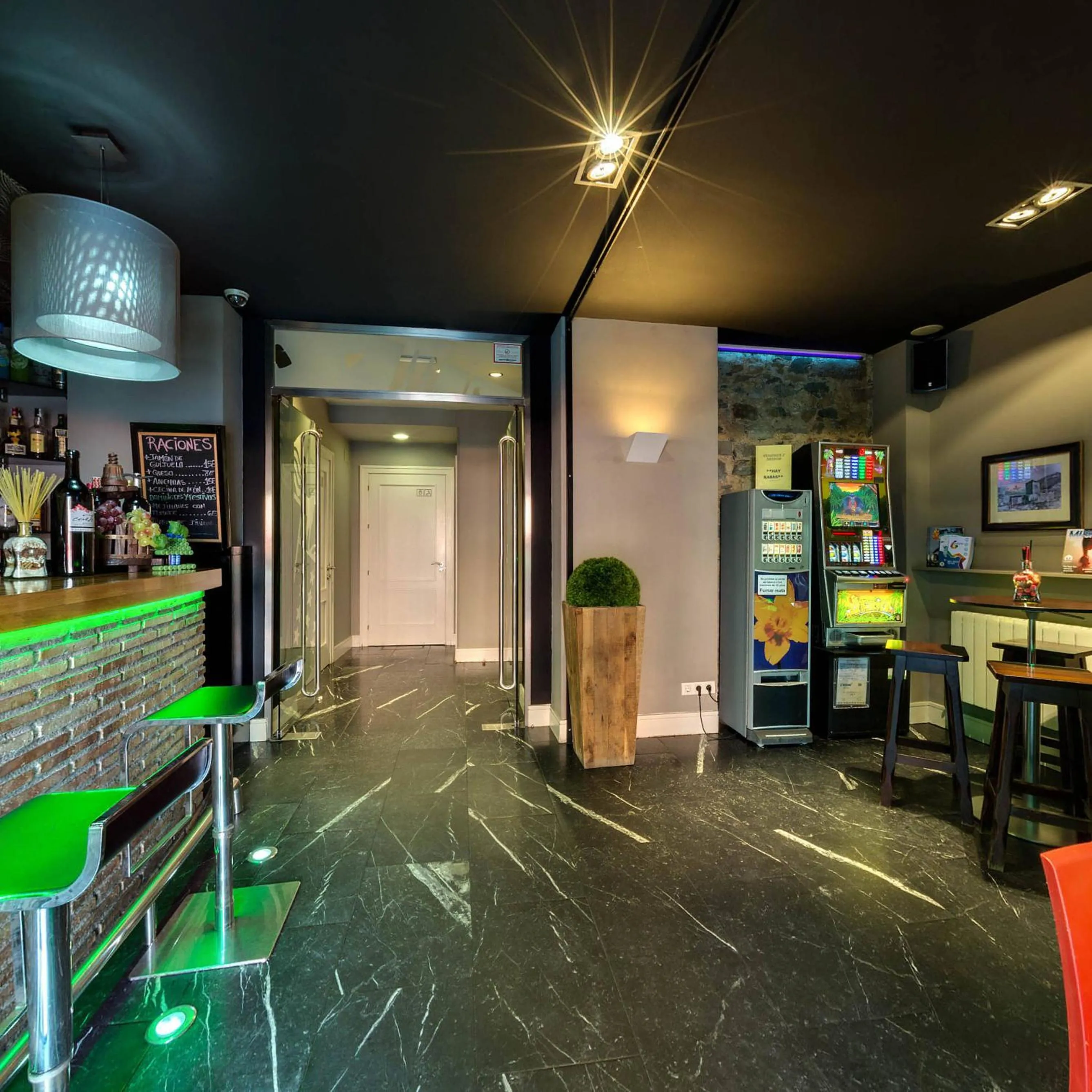 Communal lounge/ TV room in Hotel Palacio Muñatones