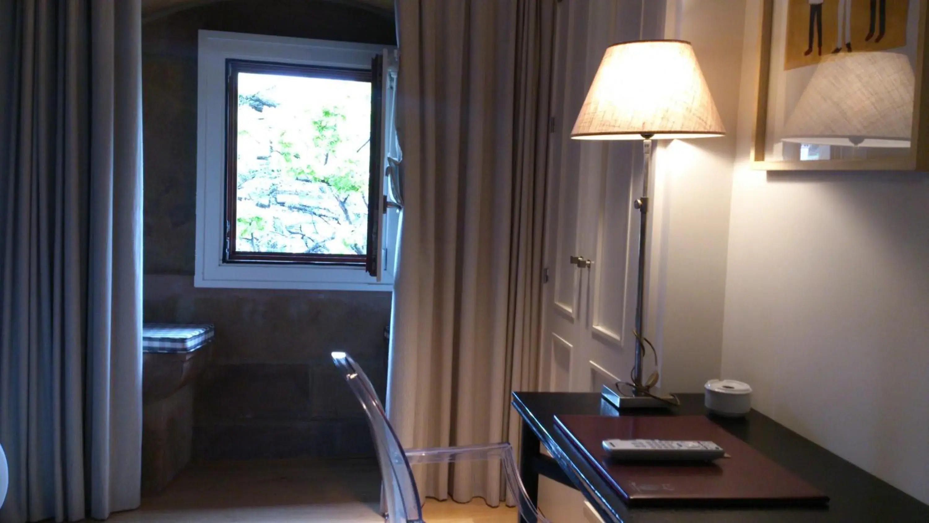 Twin Room in Hotel Palacio Muñatones Twin Room in Hotel Palacio Muñatones