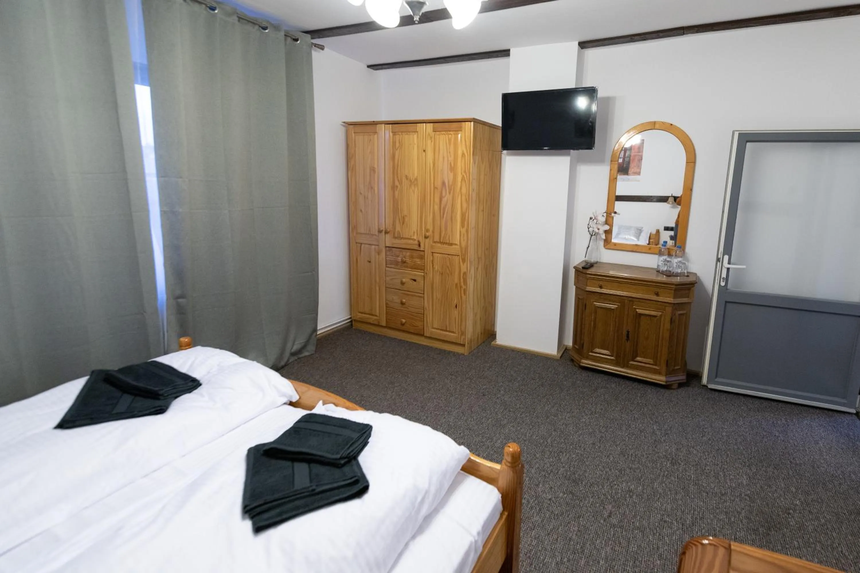 Bed in Morrison Apartments