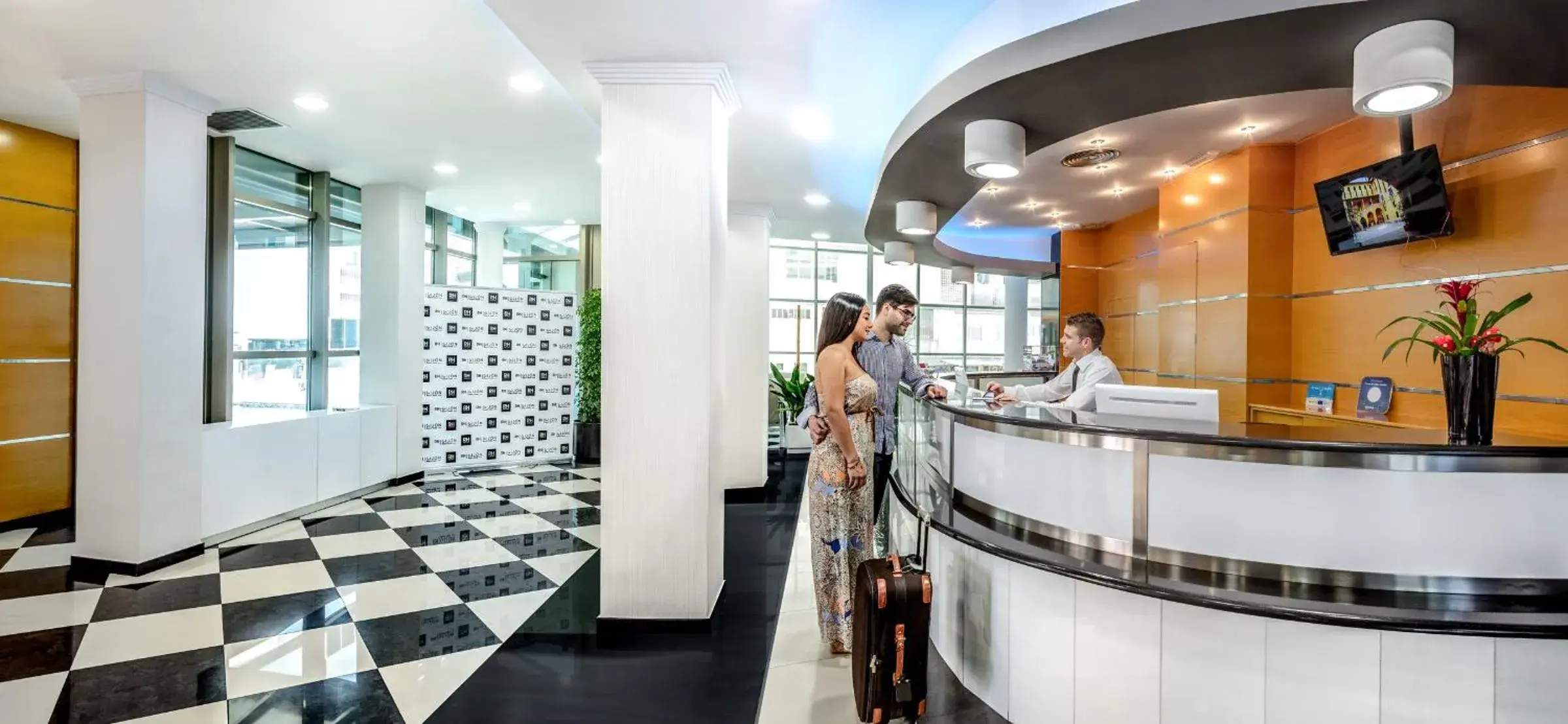 Lobby or reception in Hotel RH Gijón & Spa Lobby or reception in Hotel RH Gijón & Spa