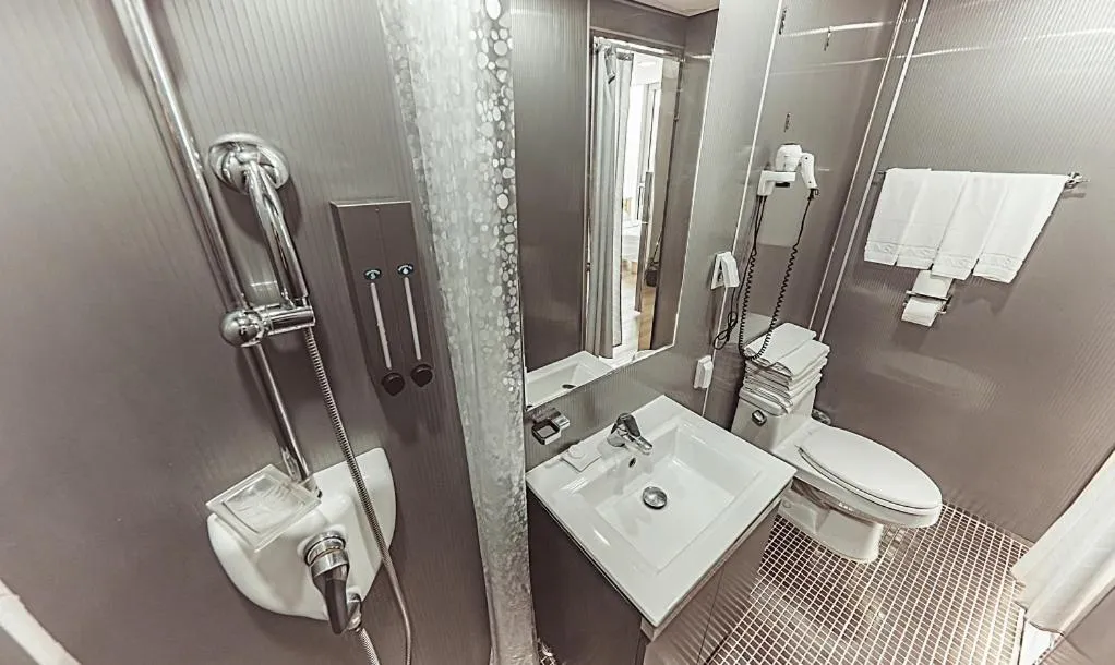 Brown Suites Hotel Sinchon Central