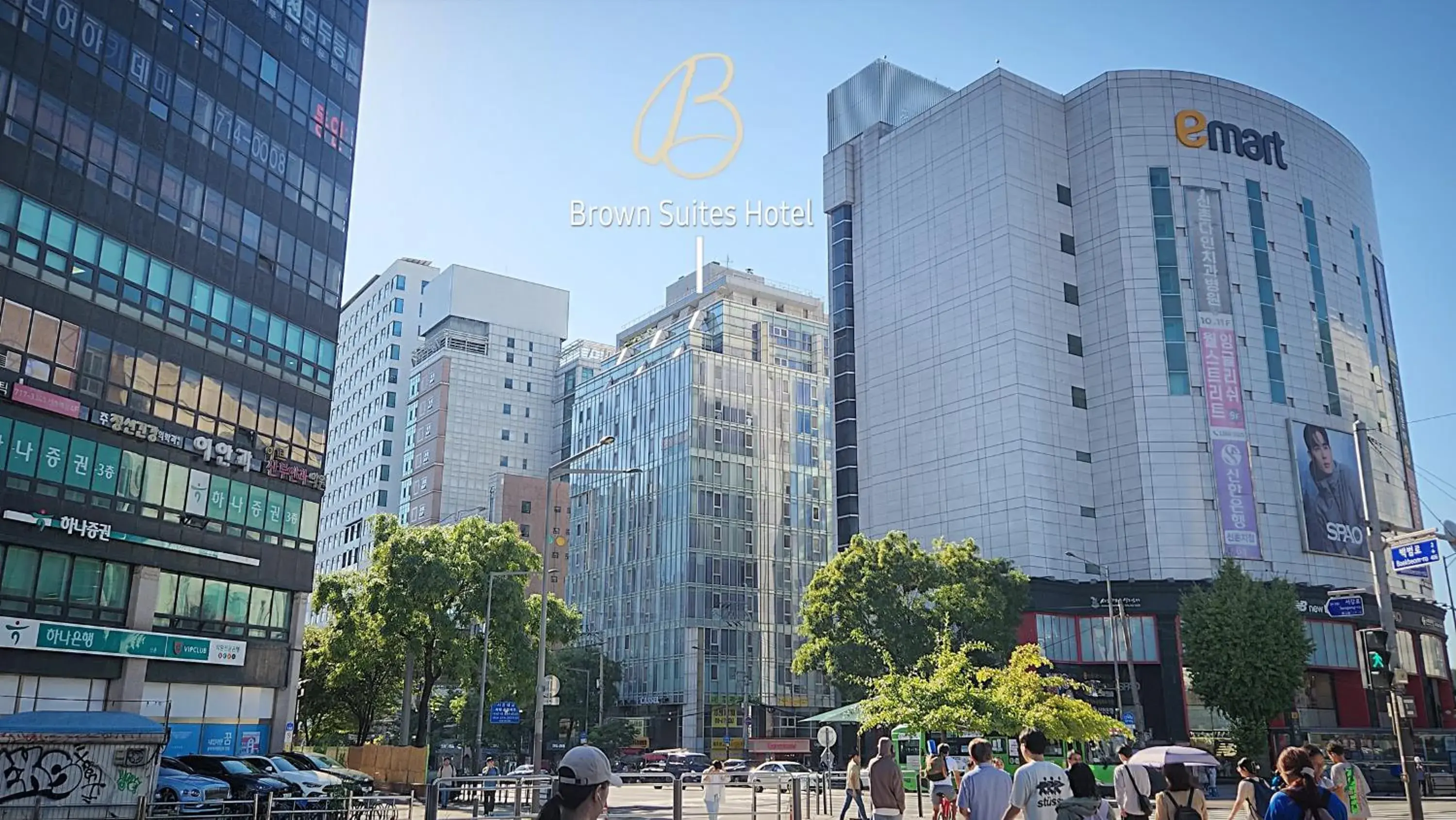 Property building in Brown Suites Hotel Sinchon Central Property building in Brown Suites Hotel Sinchon Central