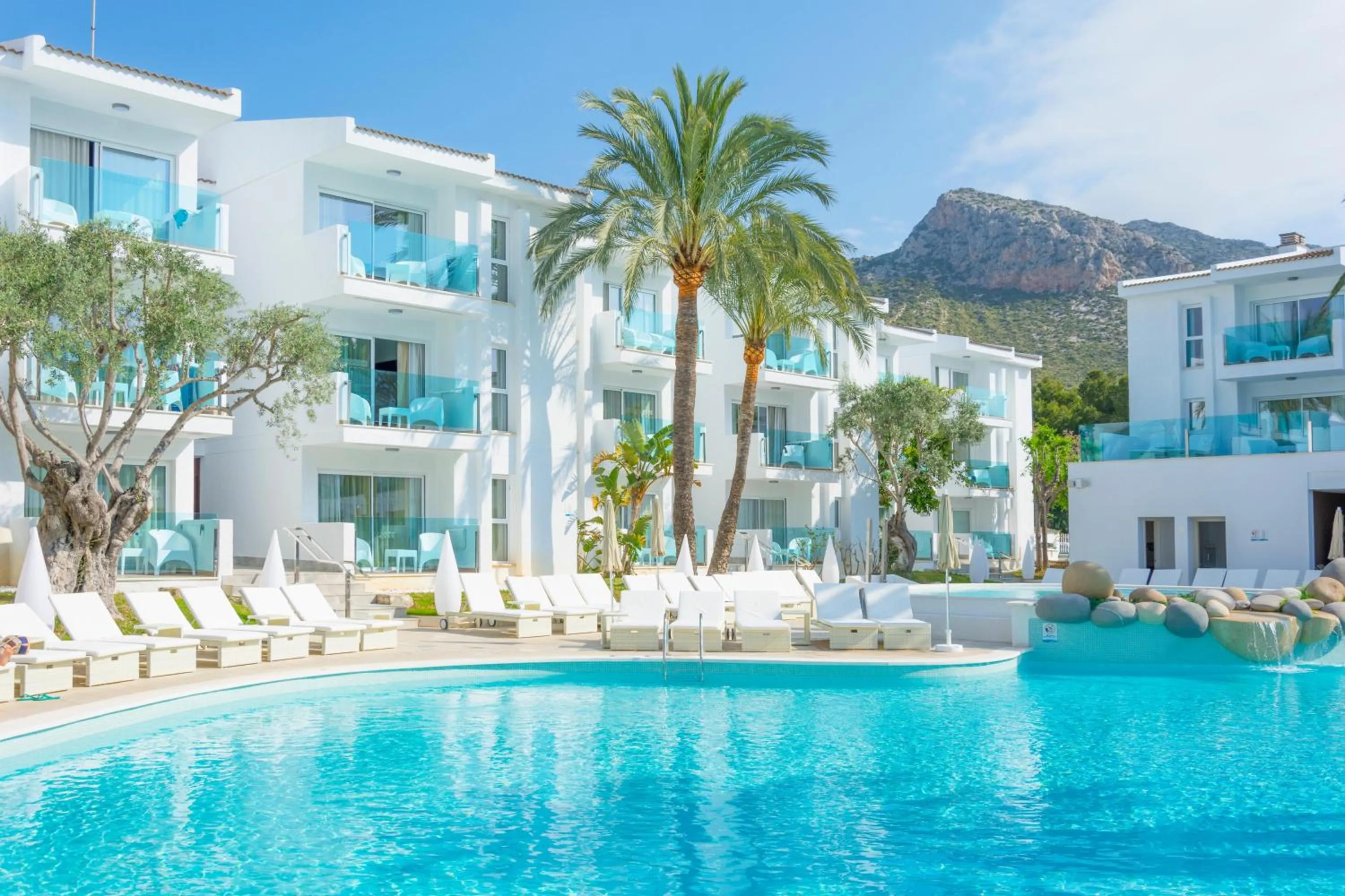 Swimming pool in MarSenses Puerto Pollensa Hotel & Spa Adults Only