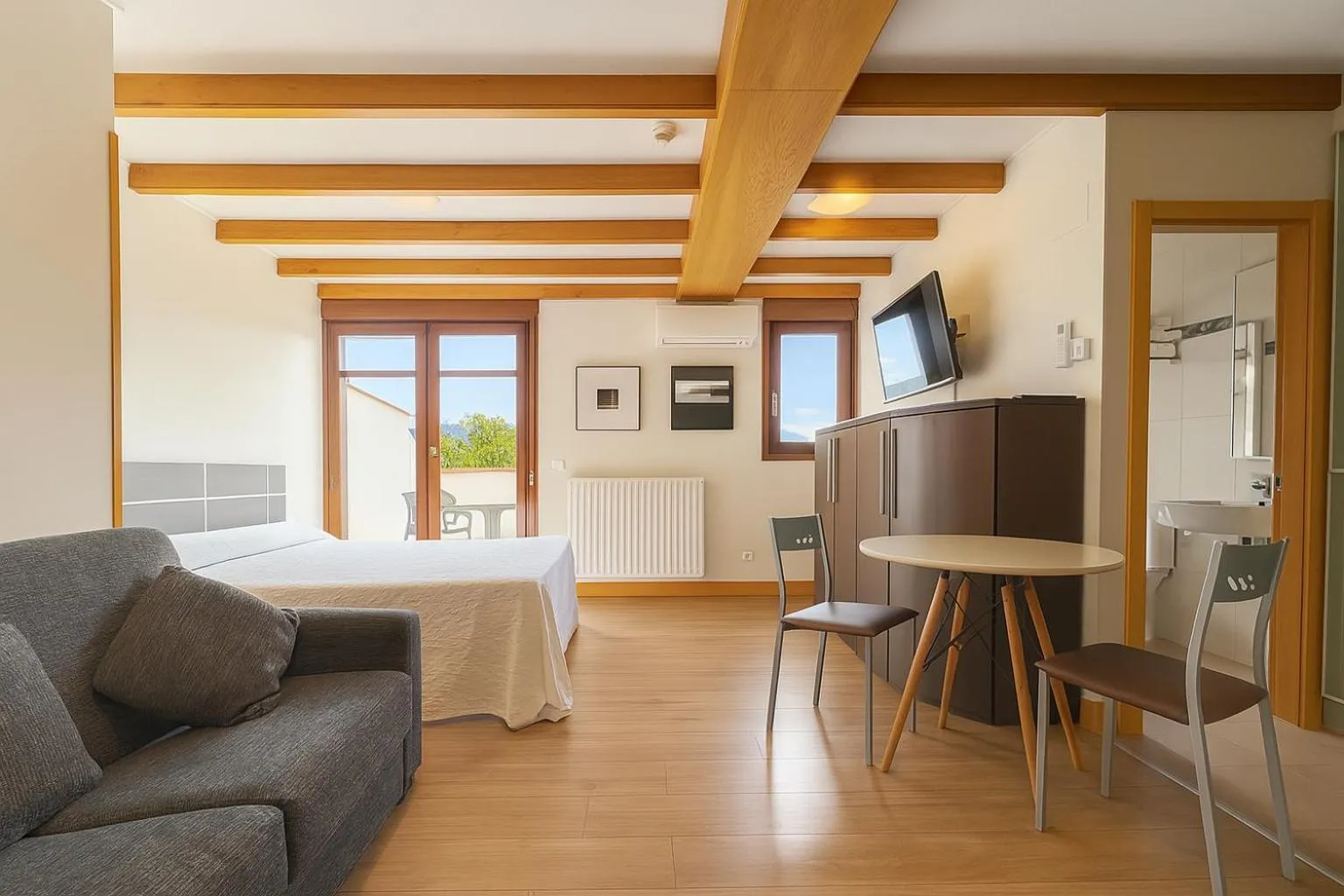 Talaimendi Apartamentuak Zarautz
