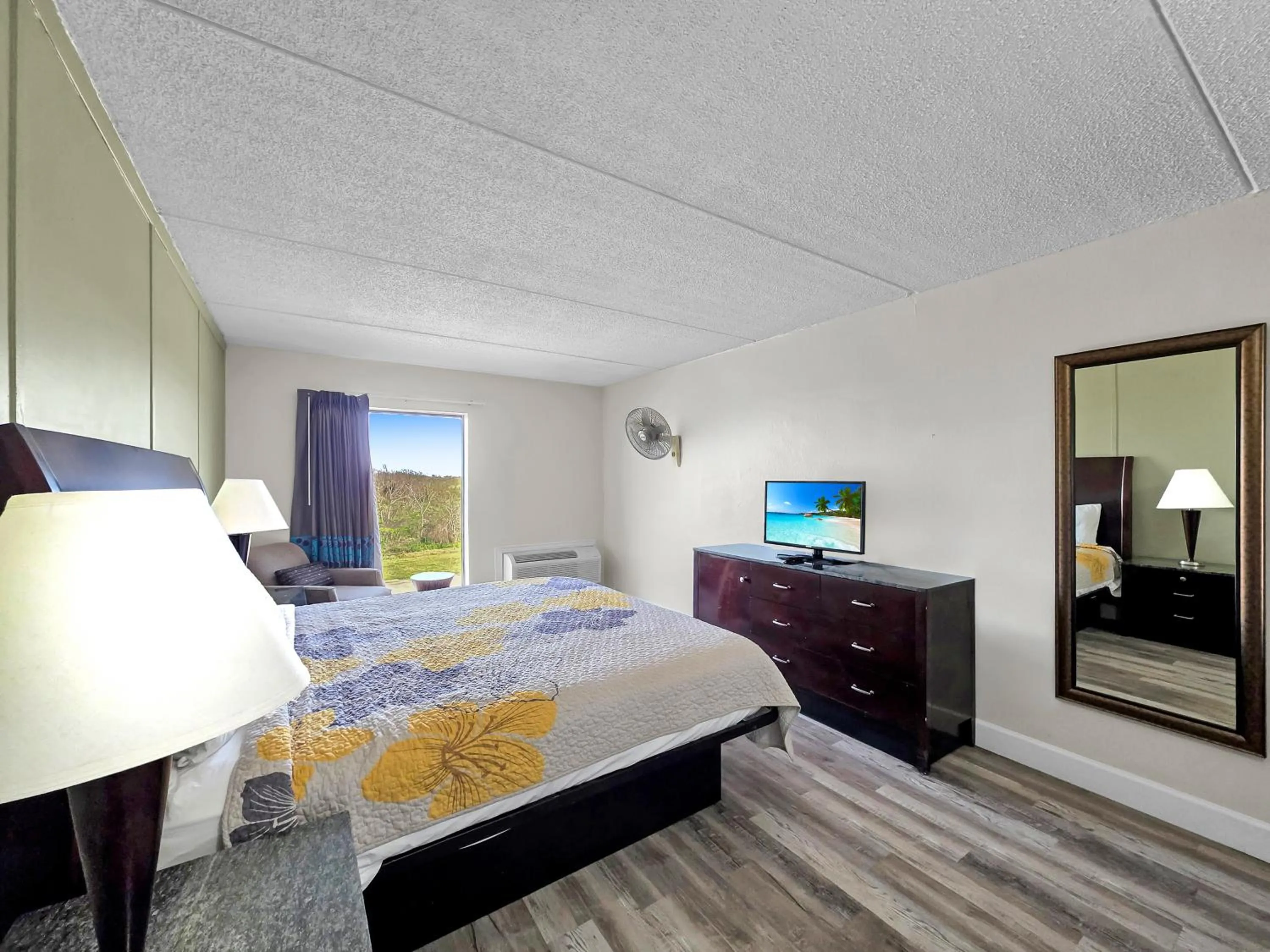 Bed in CRYSTAL PALACE RESORT