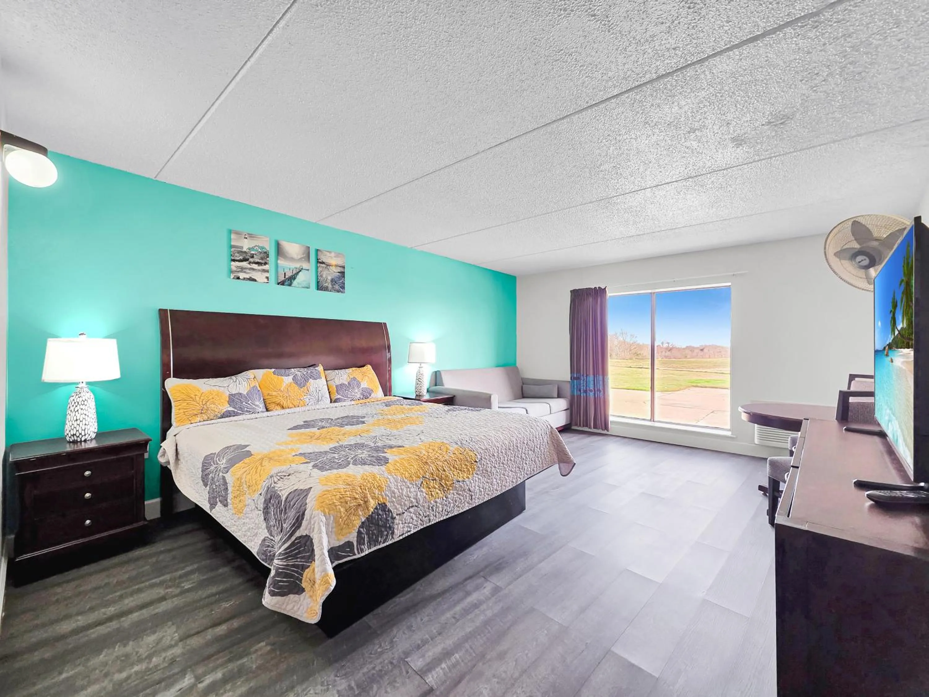 Bed in CRYSTAL PALACE RESORT