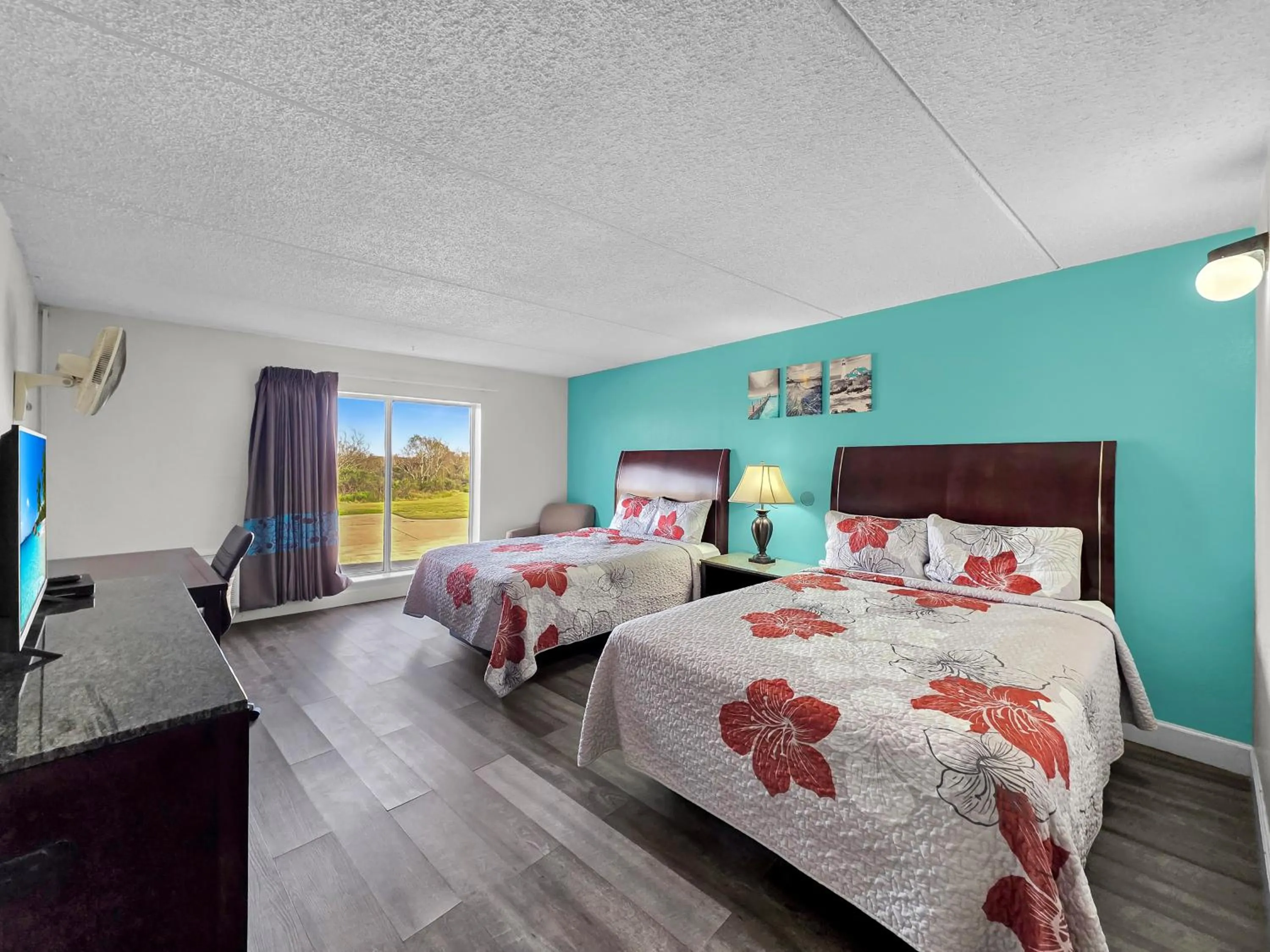 Bed in CRYSTAL PALACE RESORT