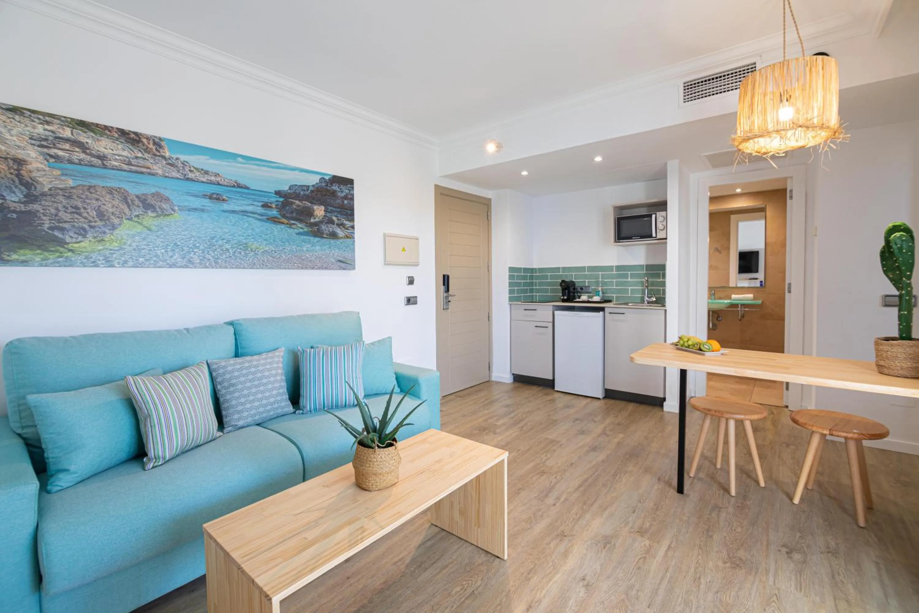 Photo of the whole room in MarSenses Ferrera Blanca Hotel Family