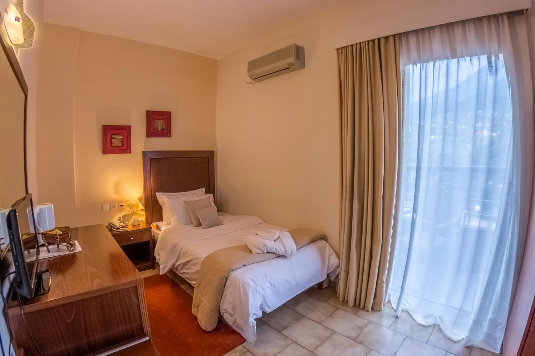 Photo of the whole room, Bed in Apollo Resort Art Hotel