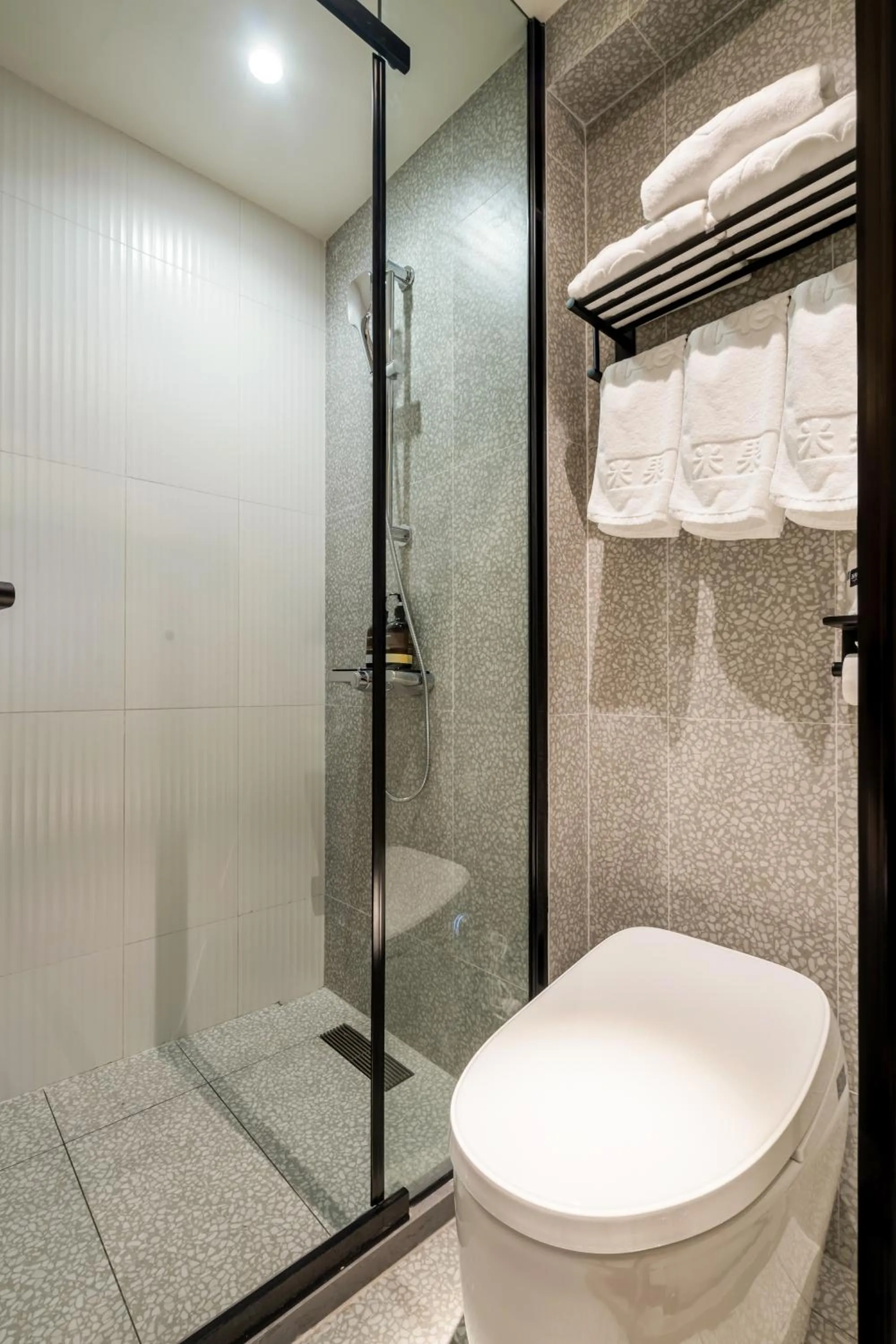 Meego Smart Select Hotel