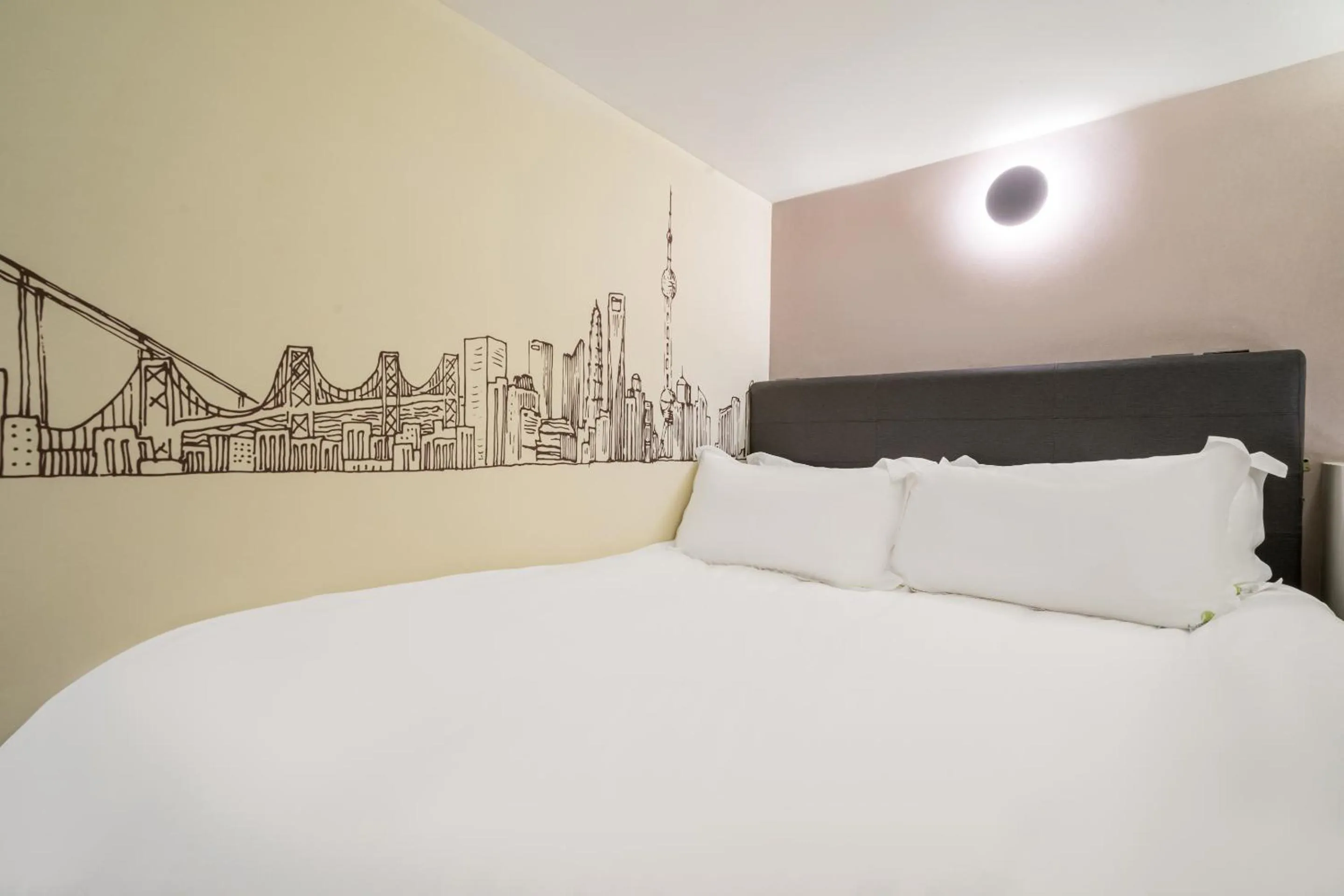 Bed in Meego Smart Select Hotel