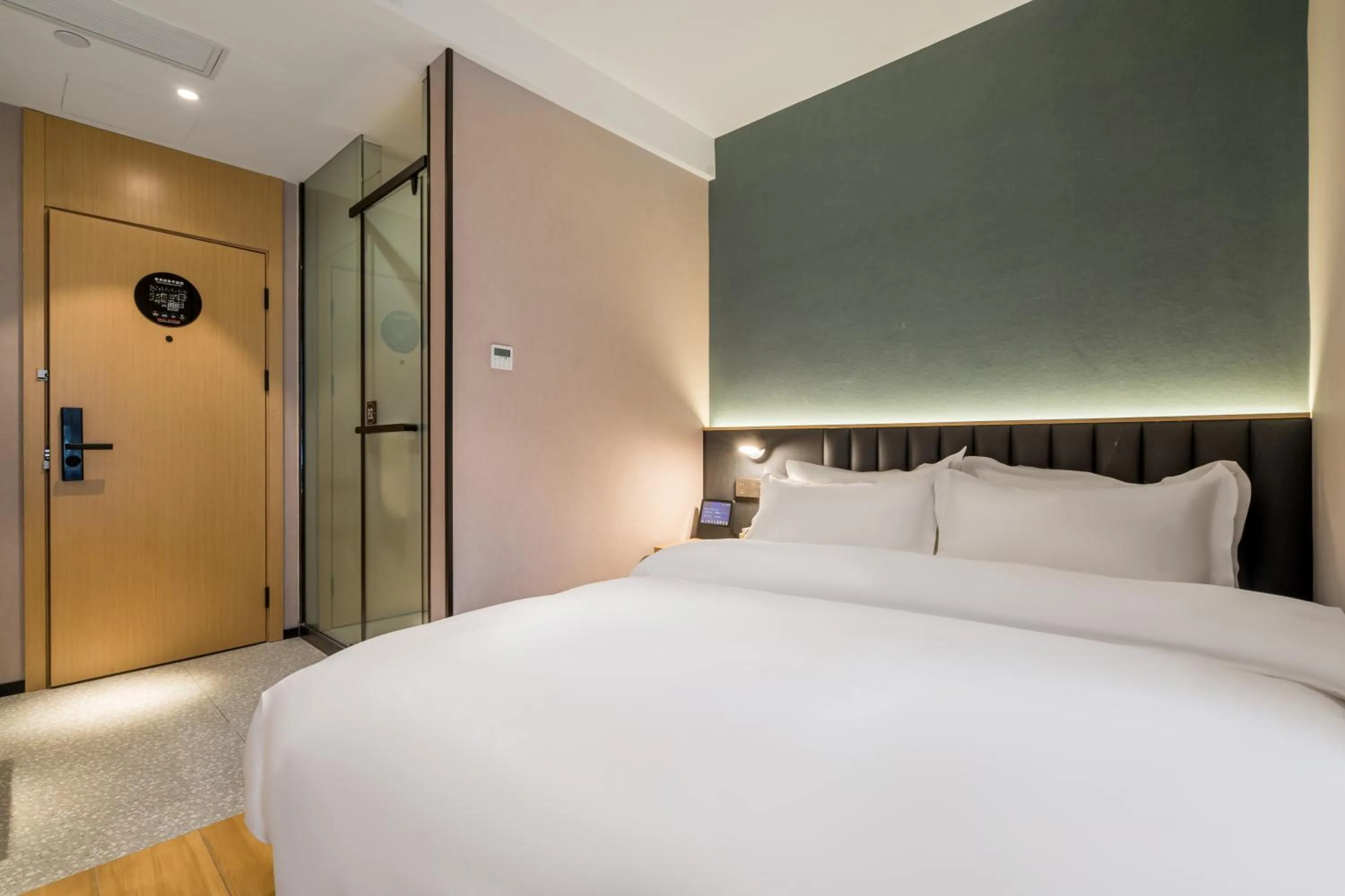 Bed in Meego Smart Select Hotel