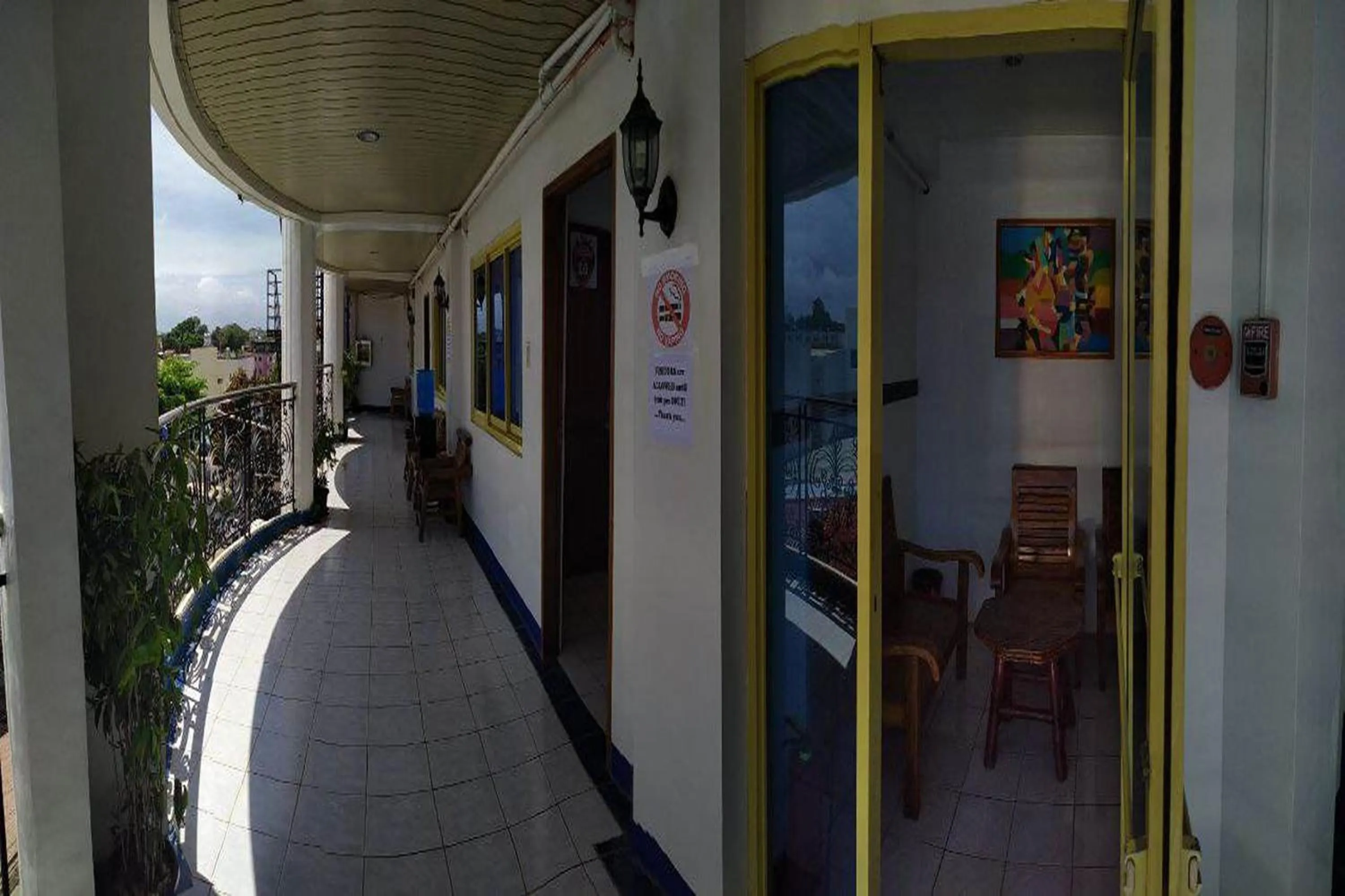 Balcony/Terrace in Istroberi Inn Palawan near Airport