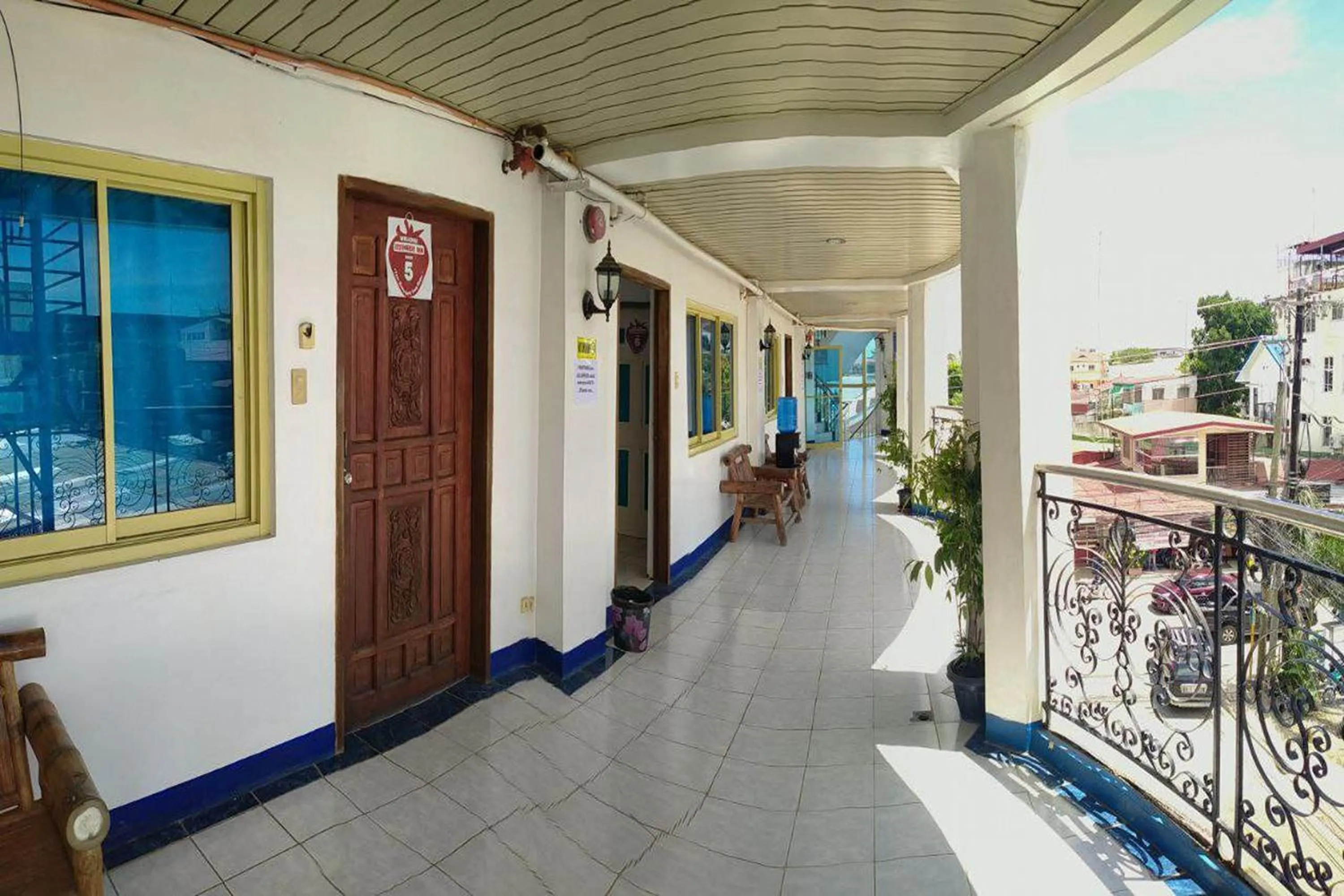 Property building in Istroberi Inn Palawan near Airport