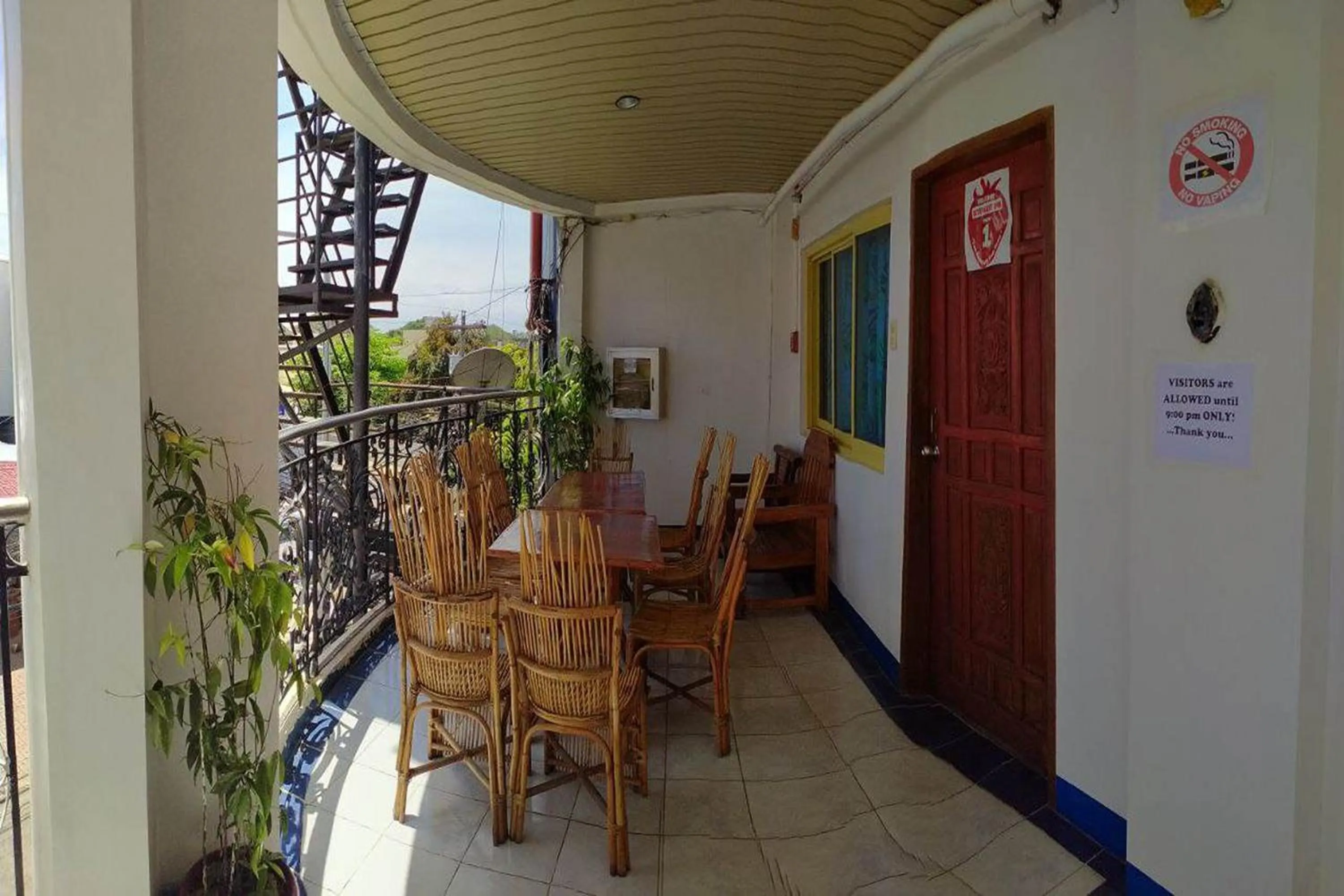 Lobby or reception in Istroberi Inn Palawan near Airport