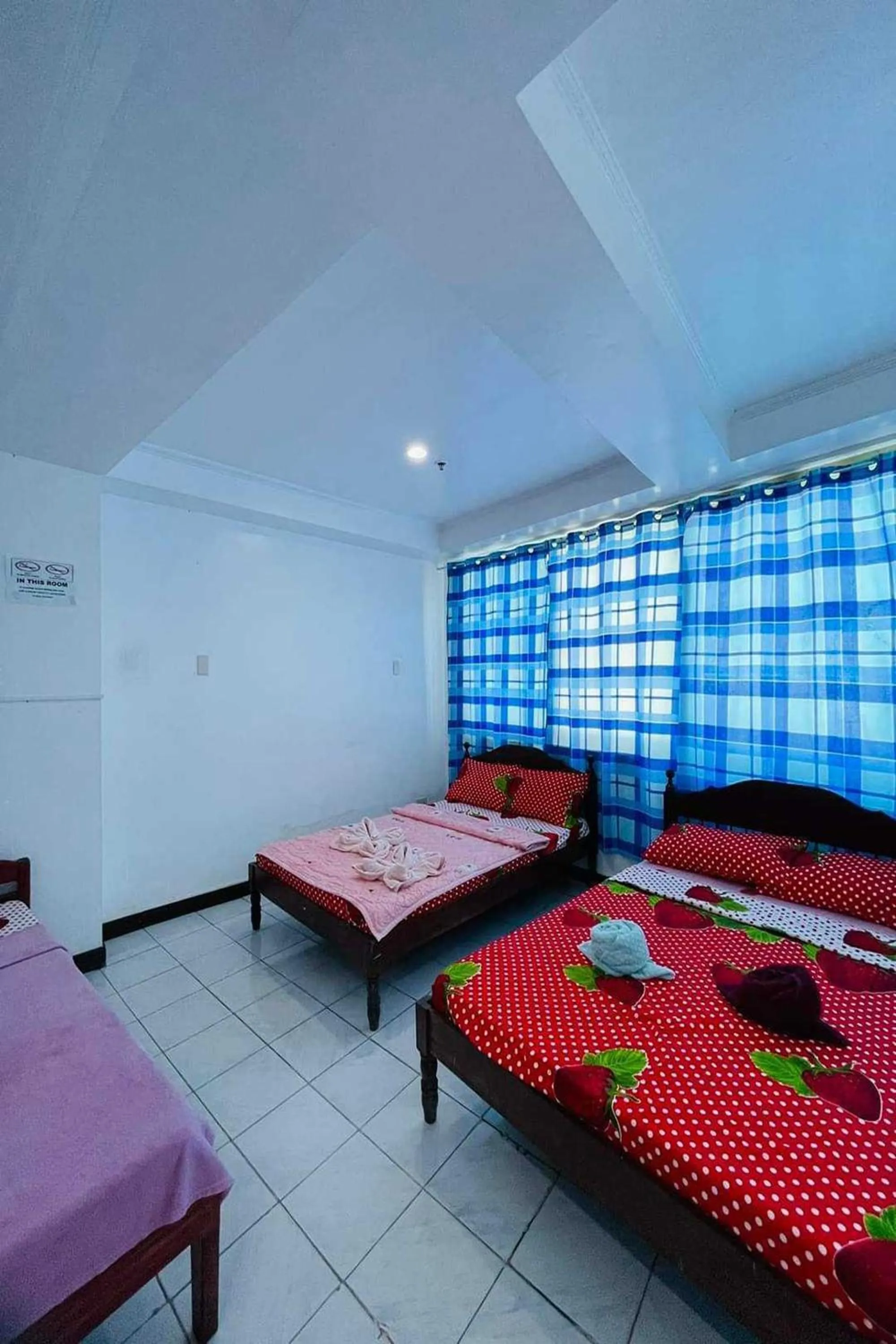 Bed in Istroberi Inn Palawan near Airport