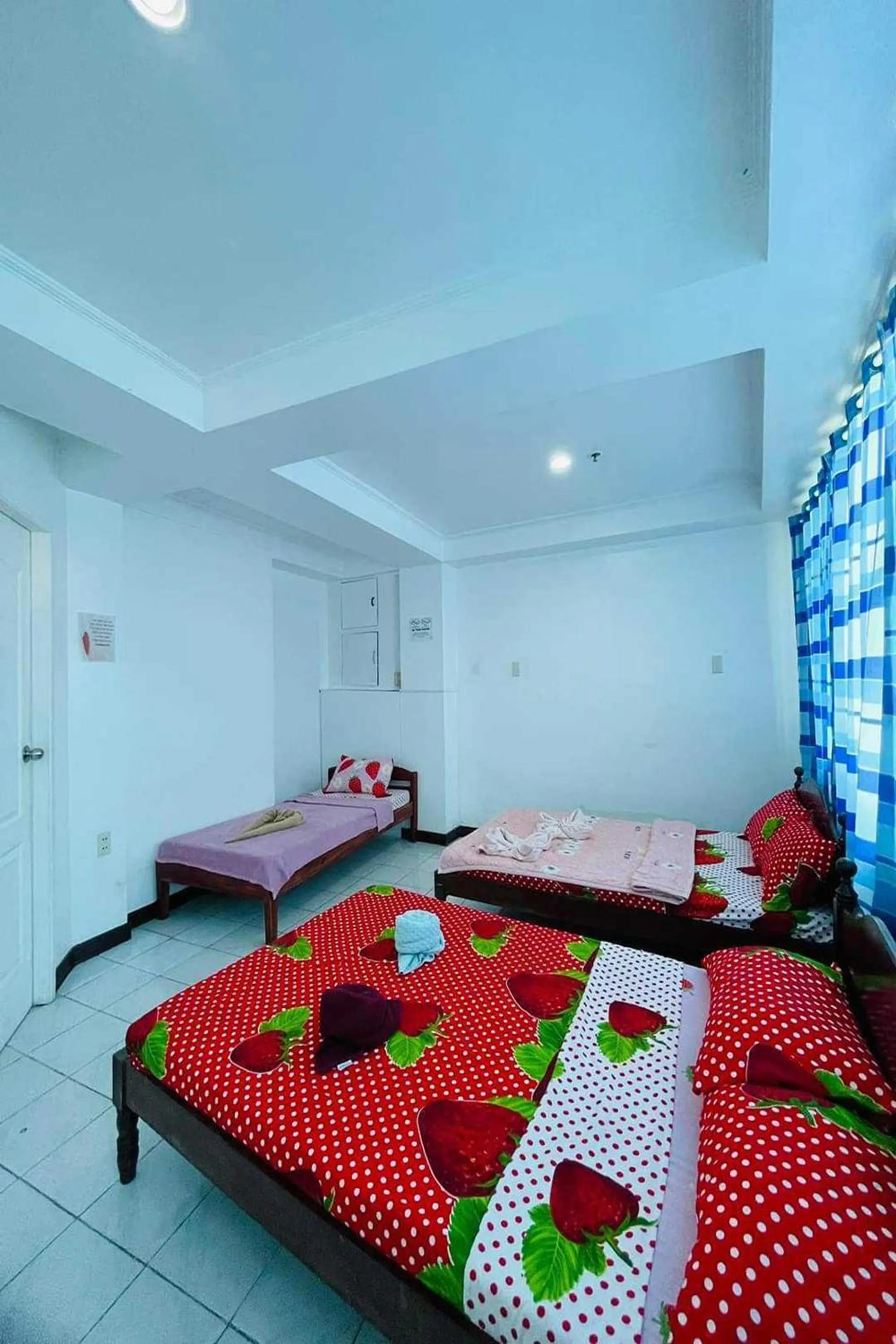 Bed in Istroberi Inn Palawan near Airport