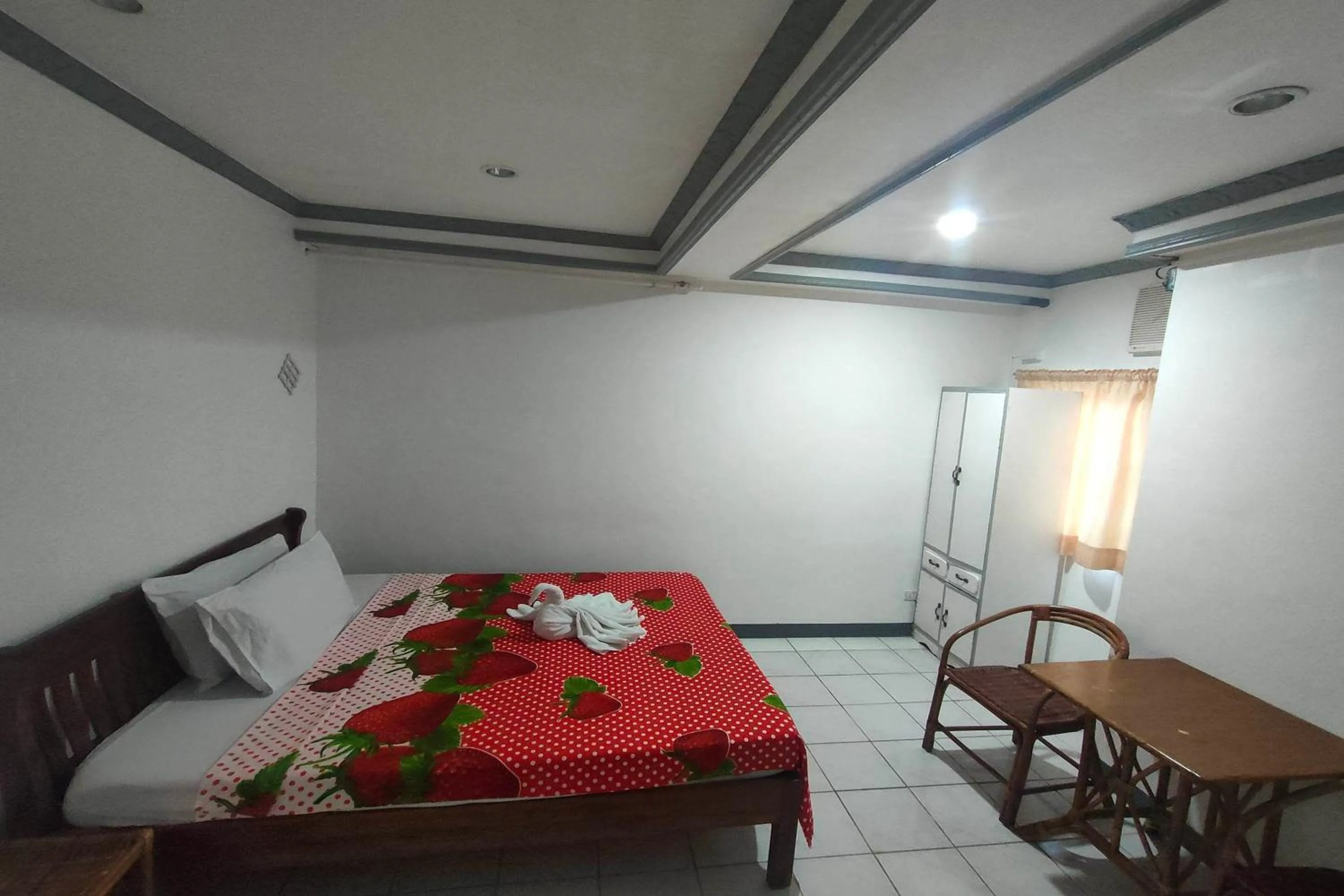 Bed in Istroberi Inn Palawan near Airport