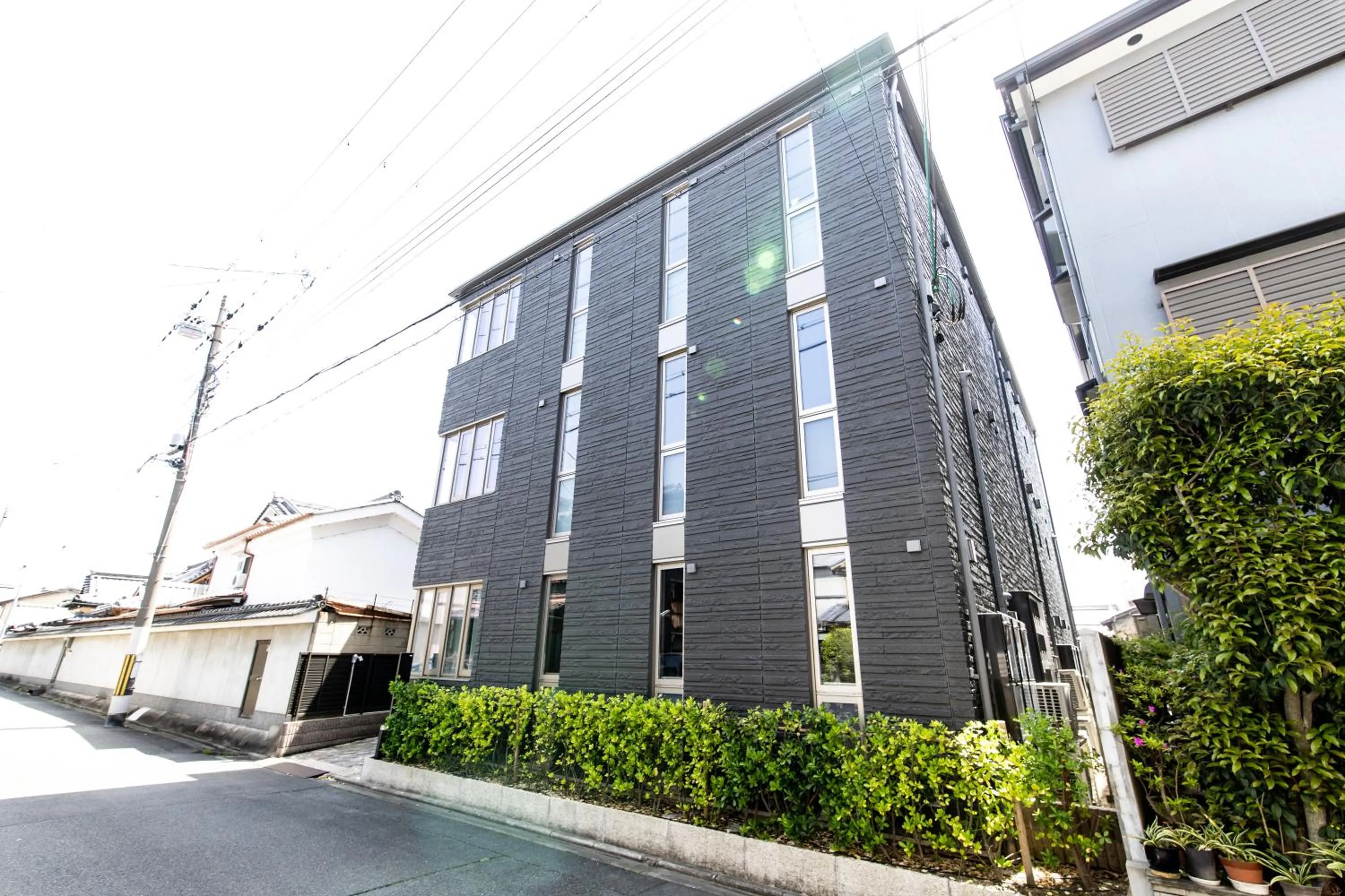 Property building in Oyado Nishishichijo