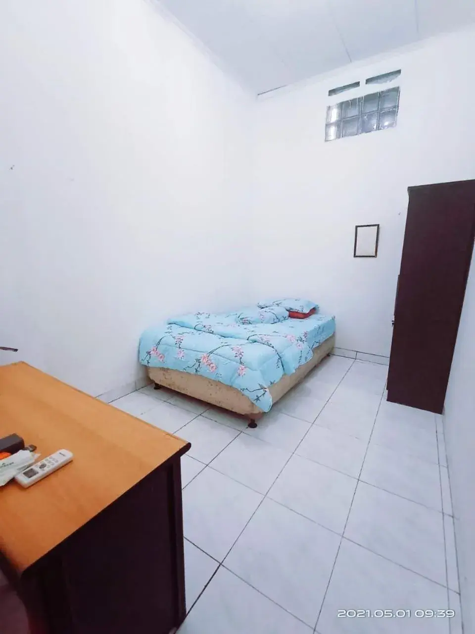 Bed in Kost Griya Asri by ecommerceloka Bed in Kost Griya Asri by ecommerceloka