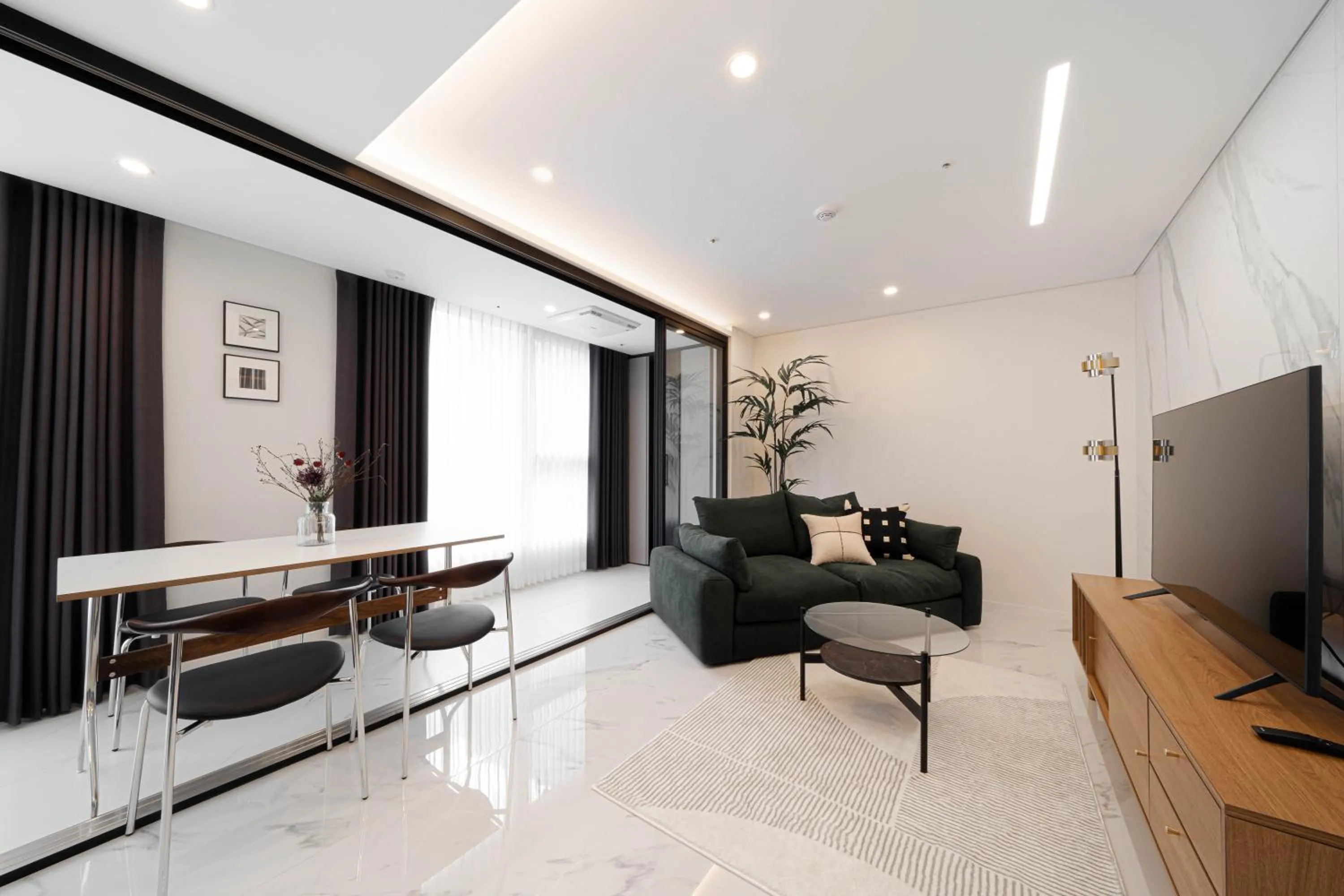 Living room in Le Collective Gangnam SAC Signity