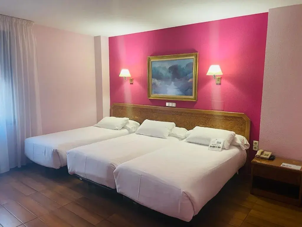 Bedroom, Bed in Hotel Don Carmelo Bedroom, Bed in Hotel Don Carmelo