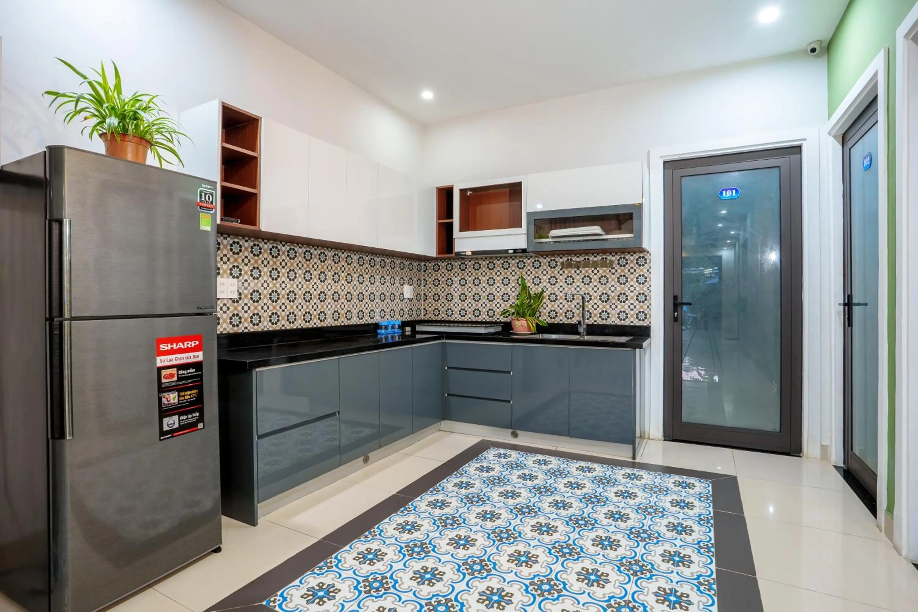 Communal kitchen in HAI DAO HOI AN VILLA