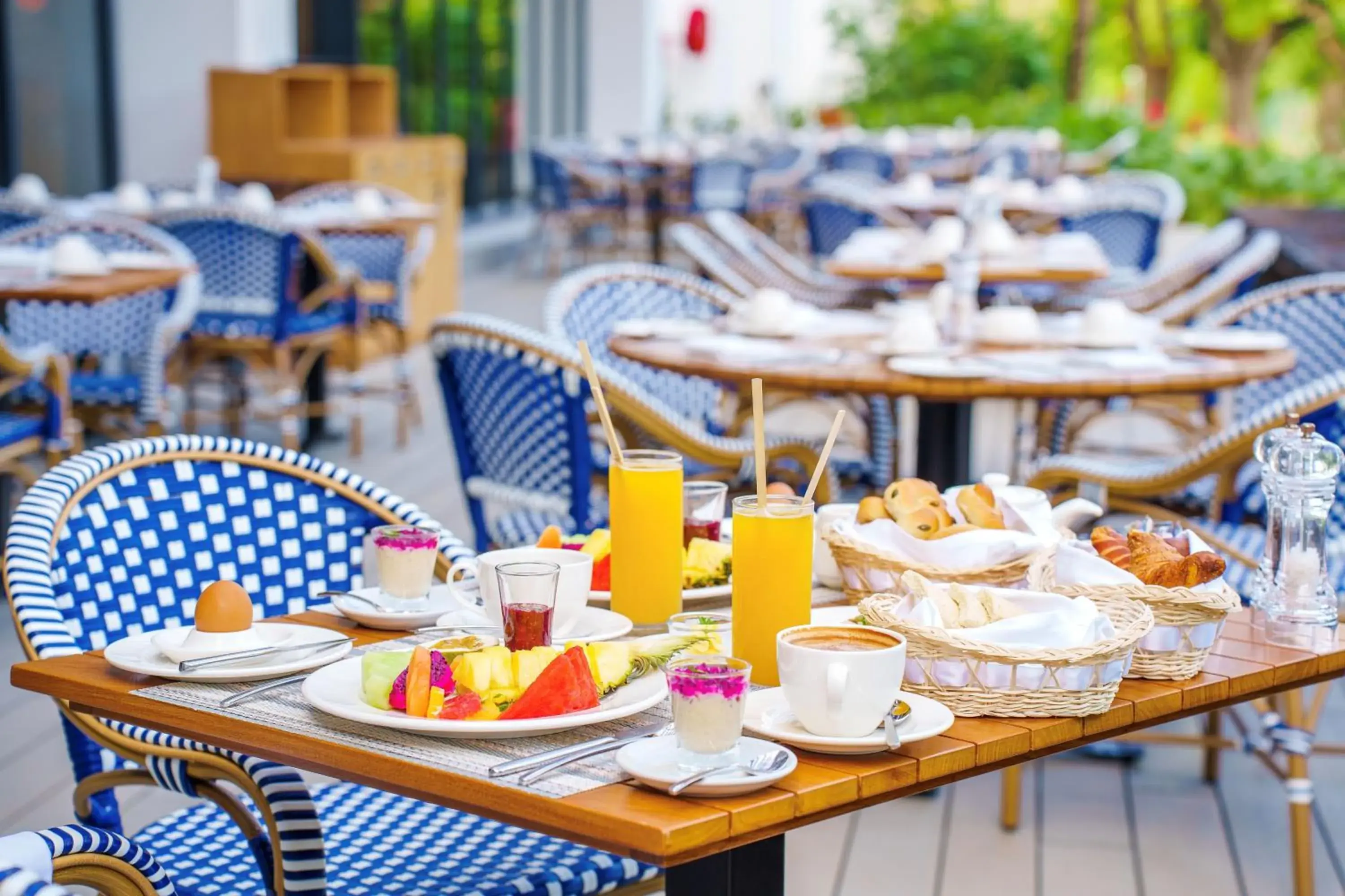 Food and drinks in Ocean's Creek Beach Hotel Food and drinks in Ocean's Creek Beach Hotel