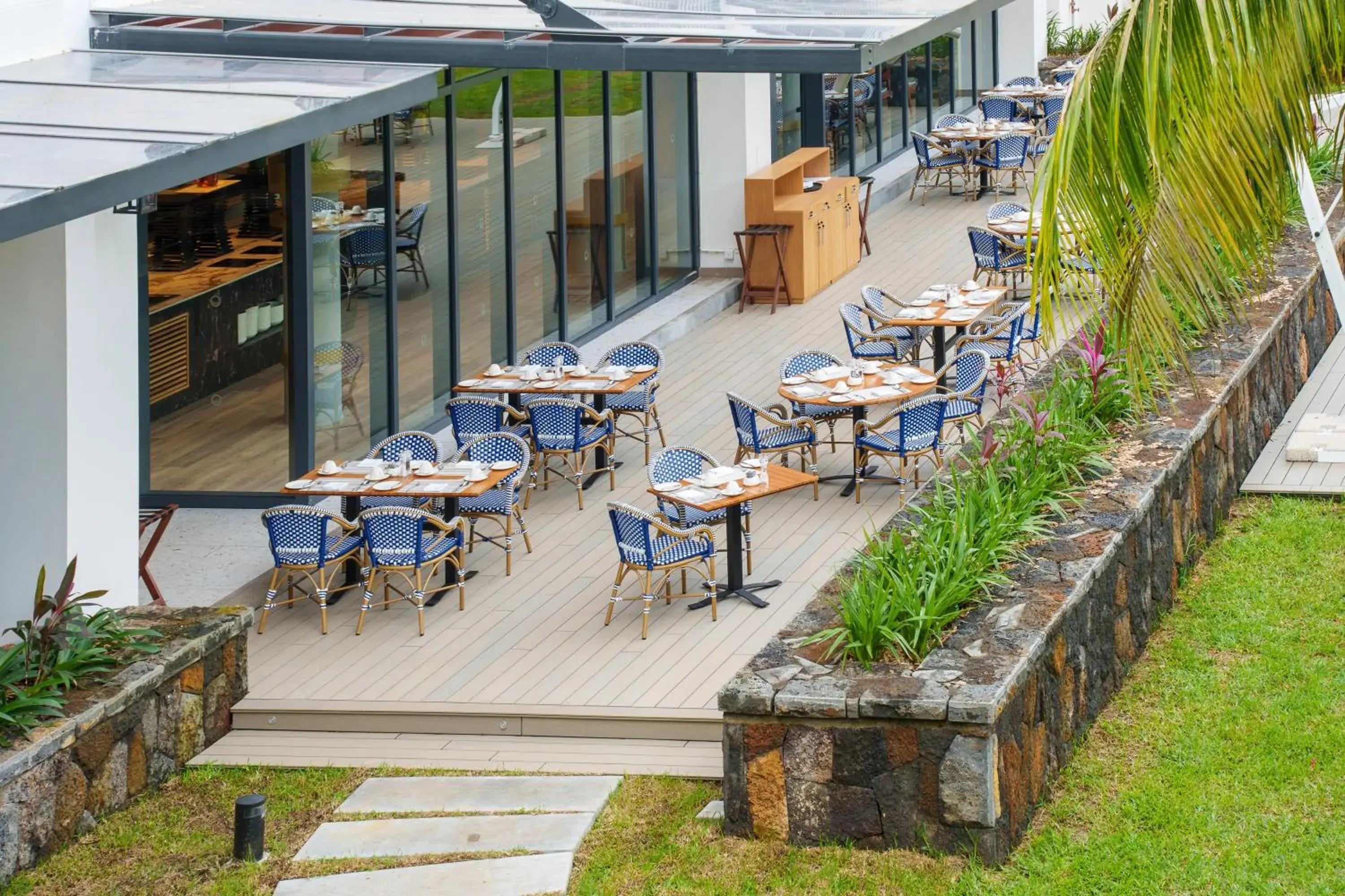 Restaurant/places to eat in Ocean's Creek Beach Hotel Restaurant/places to eat in Ocean's Creek Beach Hotel