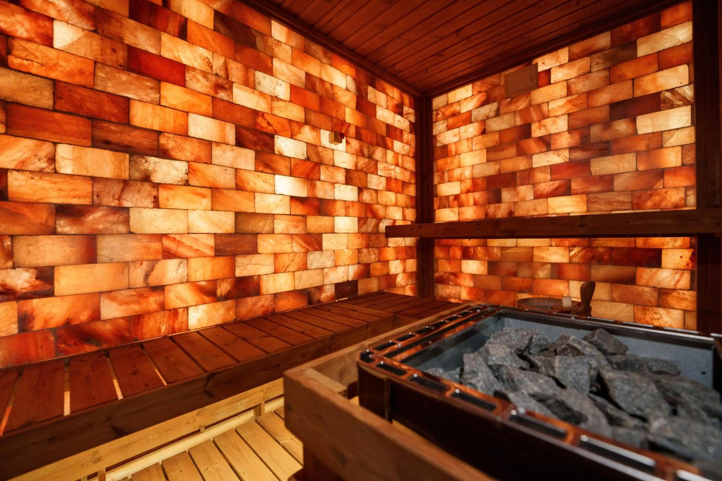 Sauna in Ocean's Creek Beach Hotel