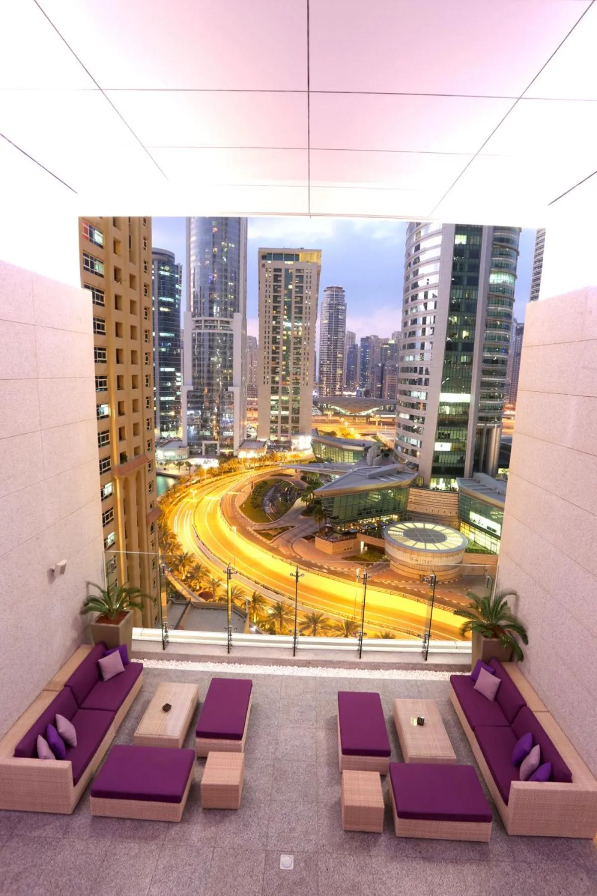 Evening entertainment in Songs of the Lake by Lagom - Bonnington Apartment Jumeirah Lake Towers,
