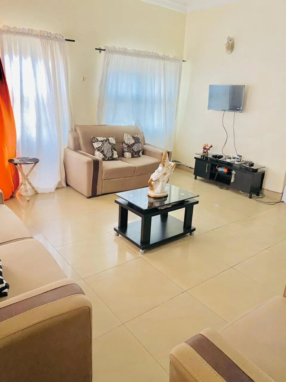One-Bedroom Apartment in Miraph Apartment