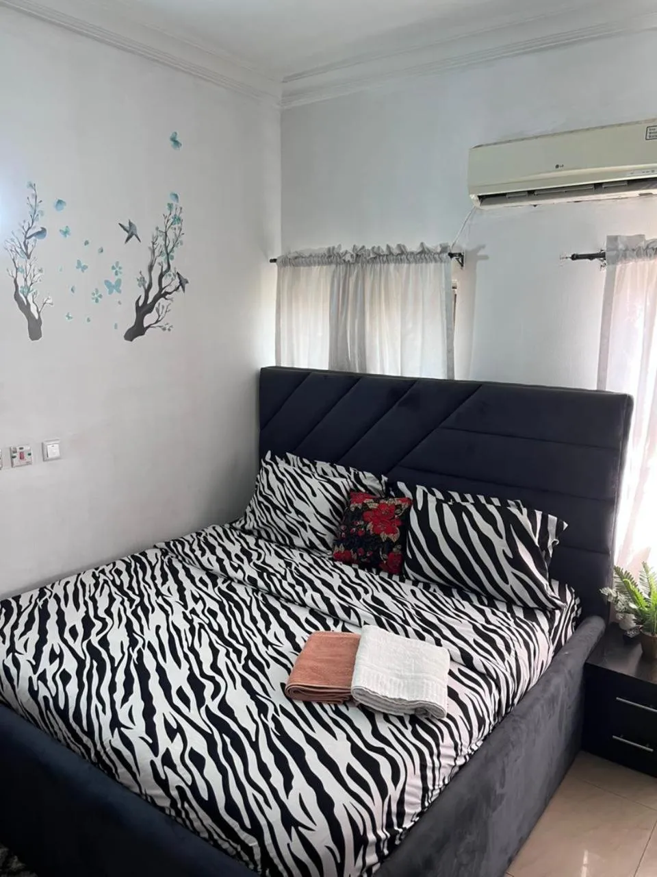 One-Bedroom Apartment in Miraph Apartment