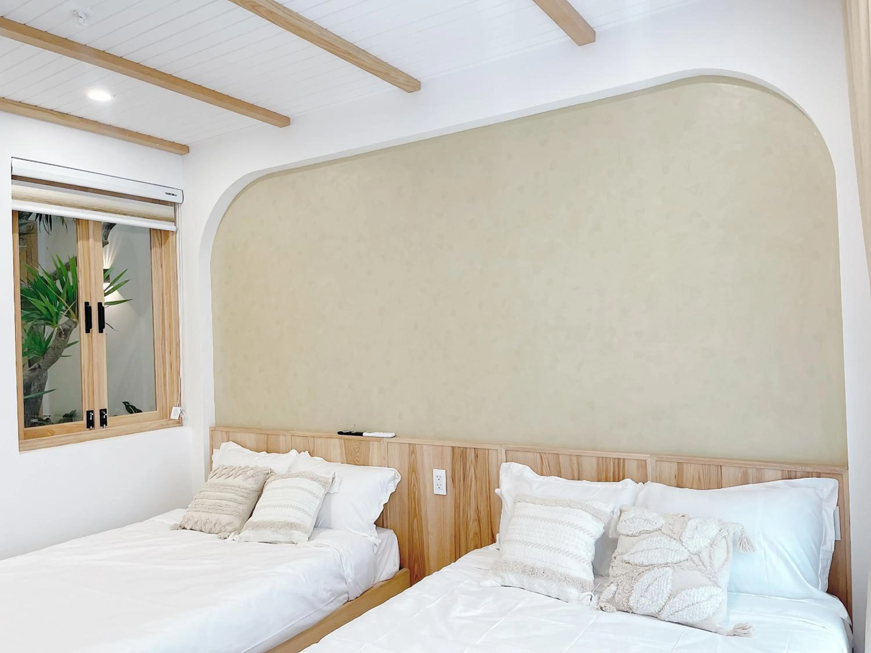 Bed in Baphu Beachwalk Apartment - 5 min walk to My Khe beach