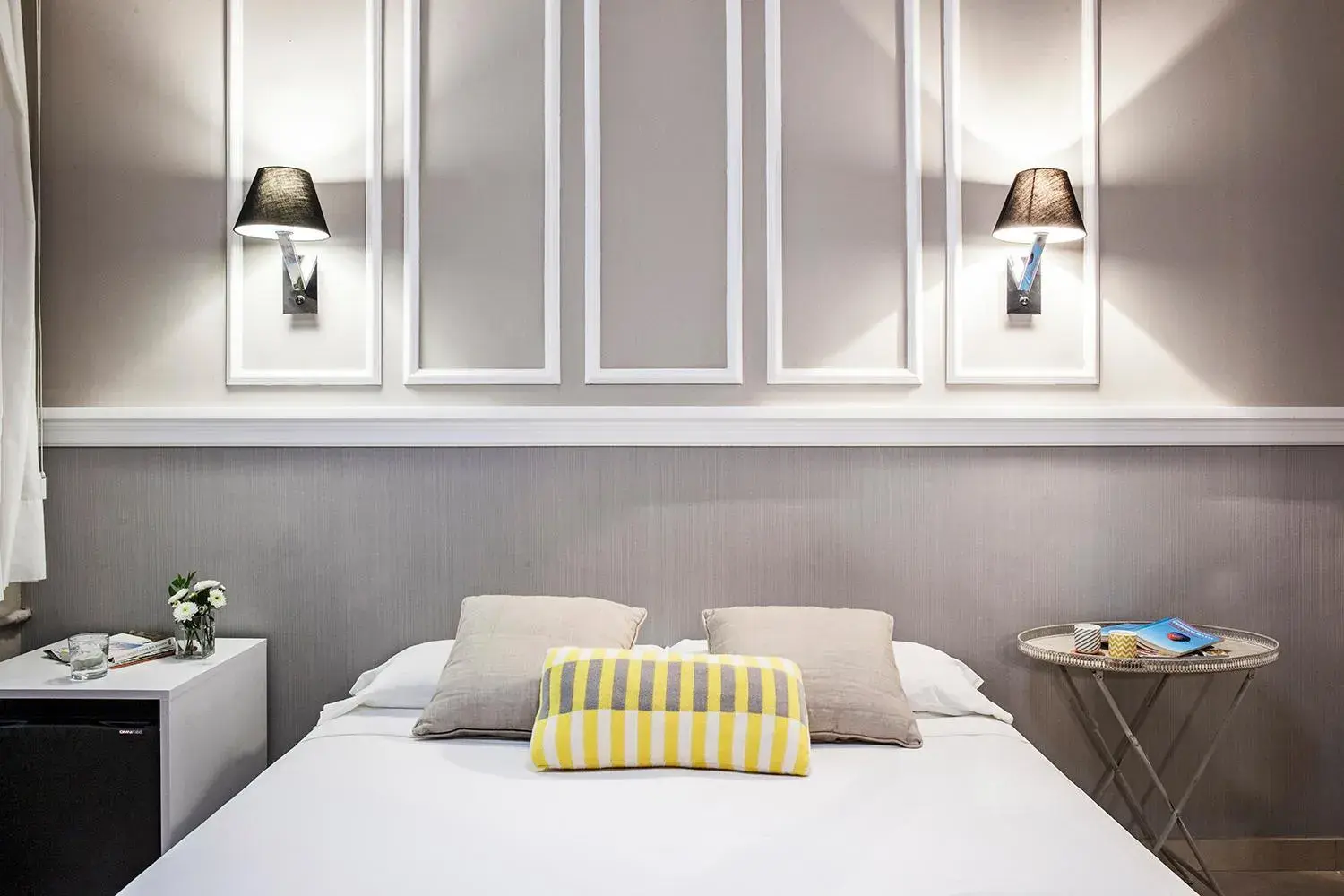 Bed in AinB B&B Eixample-Muntaner Bed in AinB B&B Eixample-Muntaner