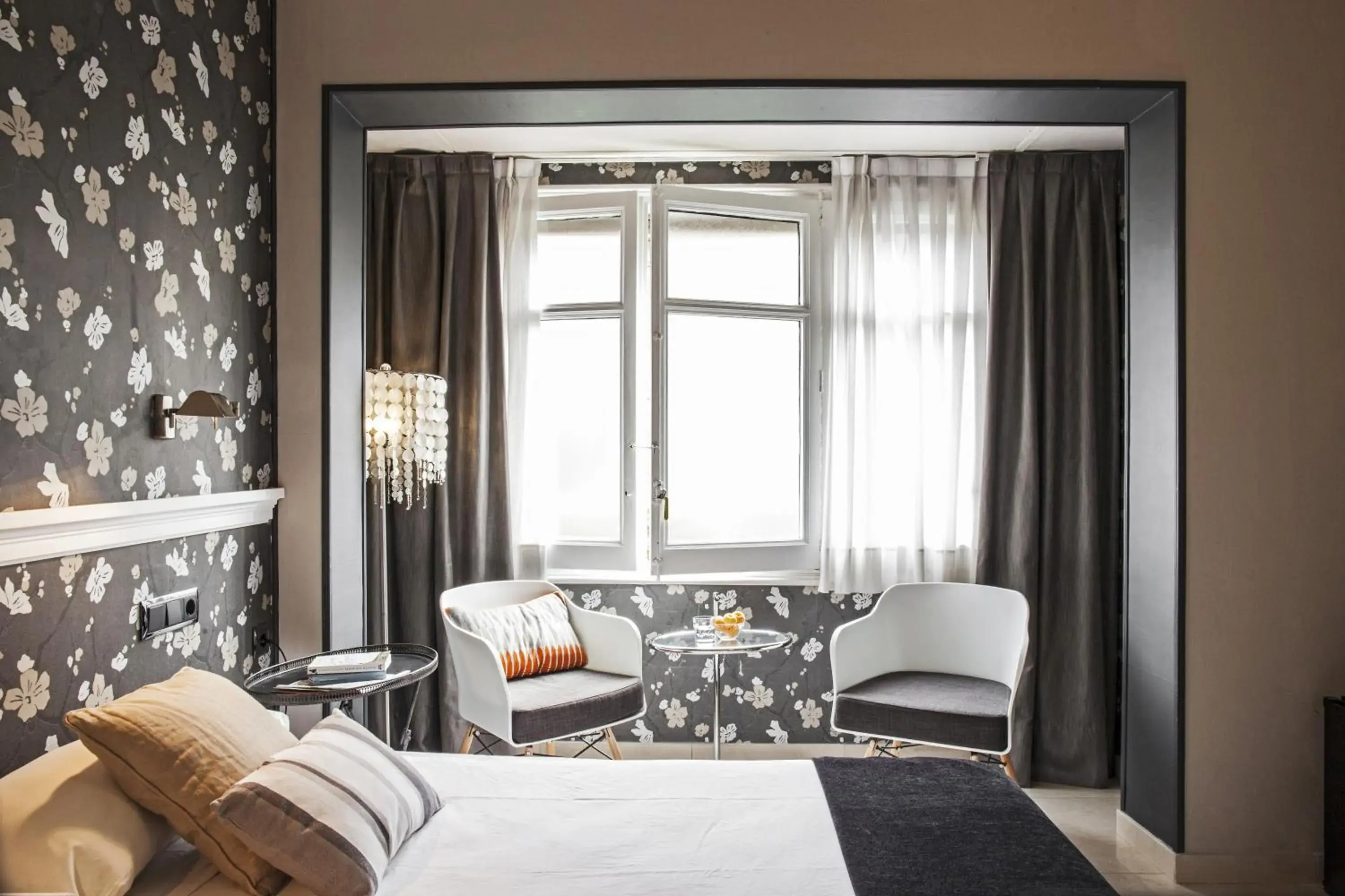 Photo of the whole room, Bed in AinB B&B Eixample-Muntaner Photo of the whole room, Bed in AinB B&B Eixample-Muntaner