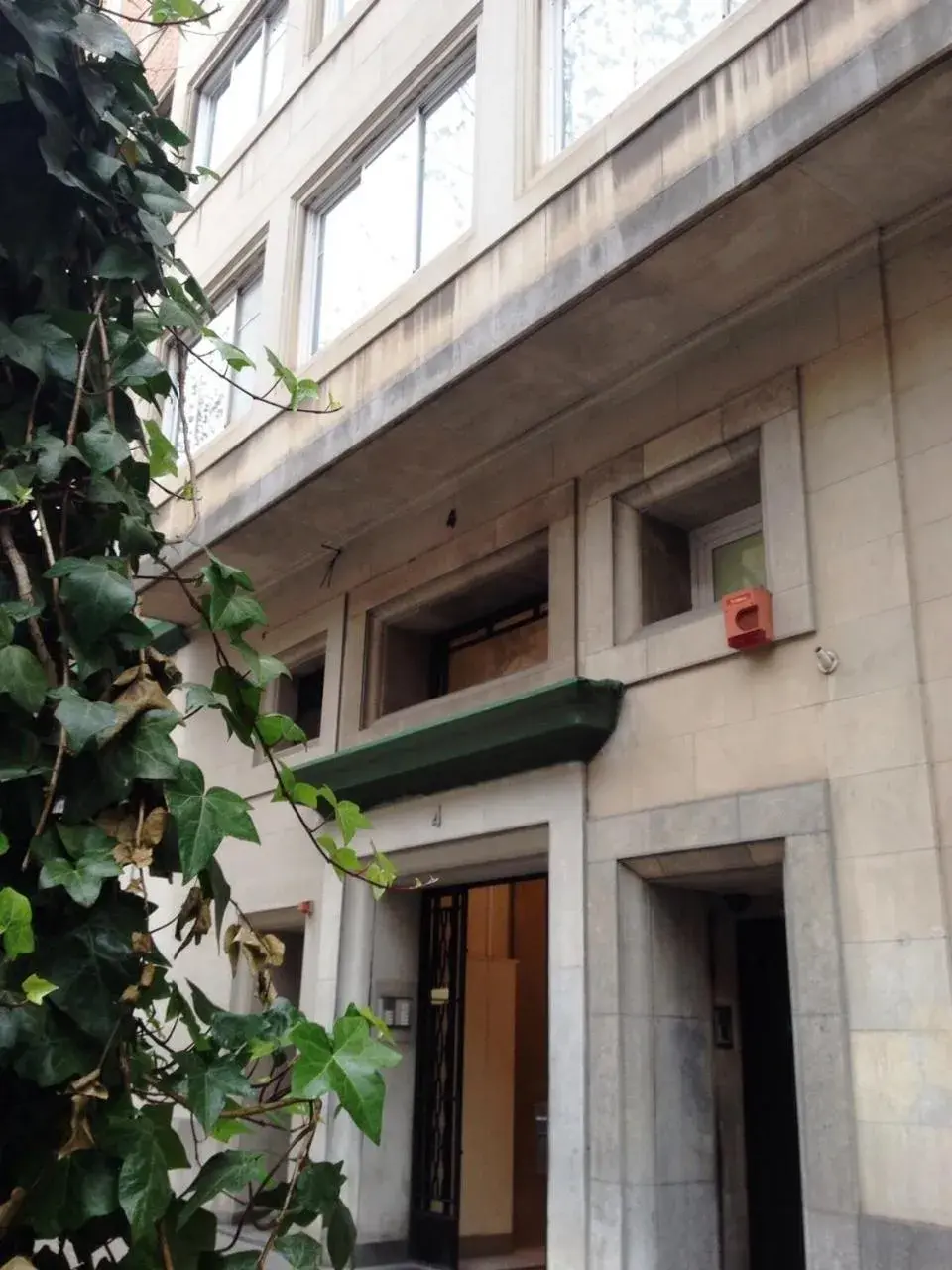 Property building in AinB B&B Eixample-Muntaner Property building in AinB B&B Eixample-Muntaner