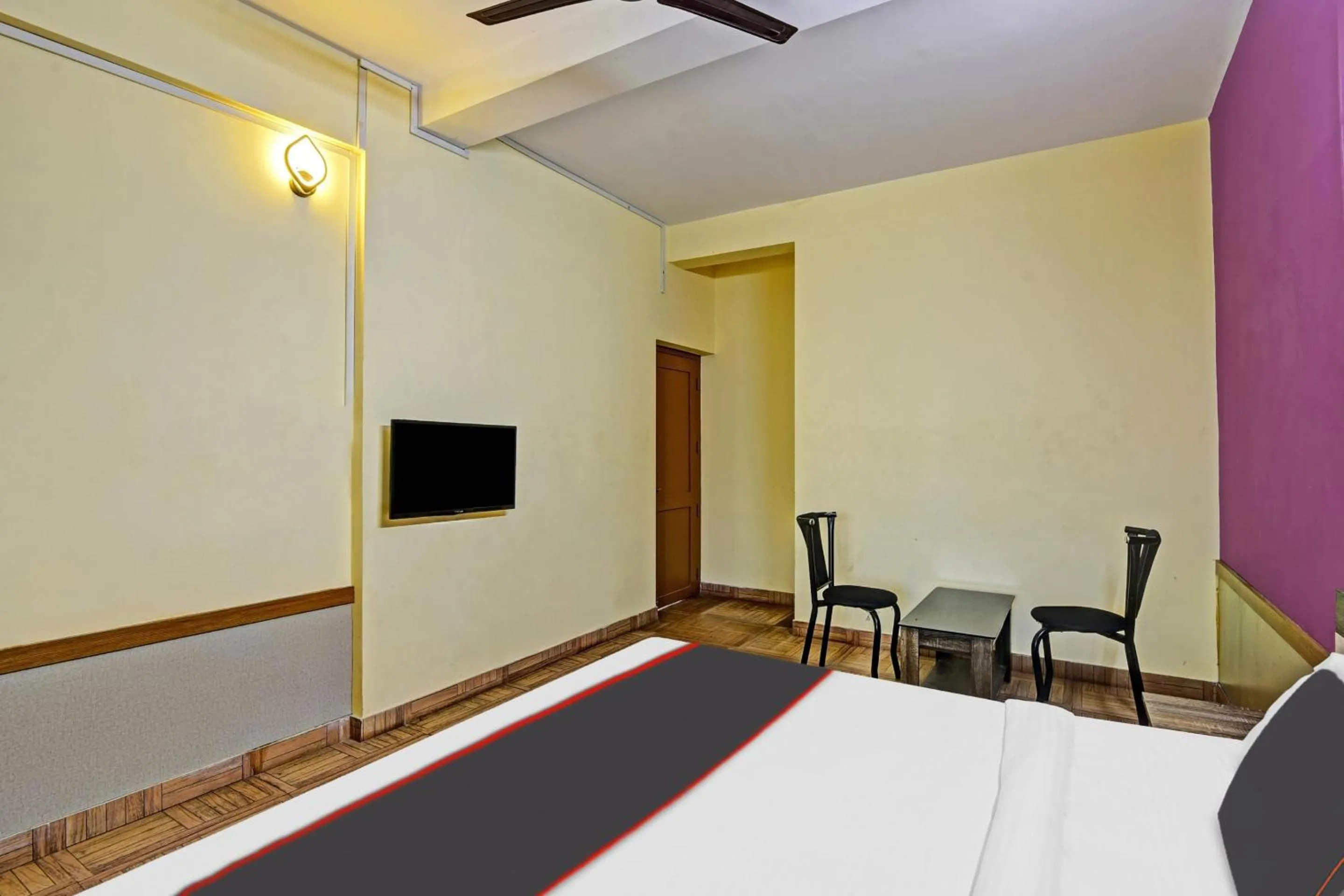 Bedroom, Bed in Collection O EXPRESS SUITES