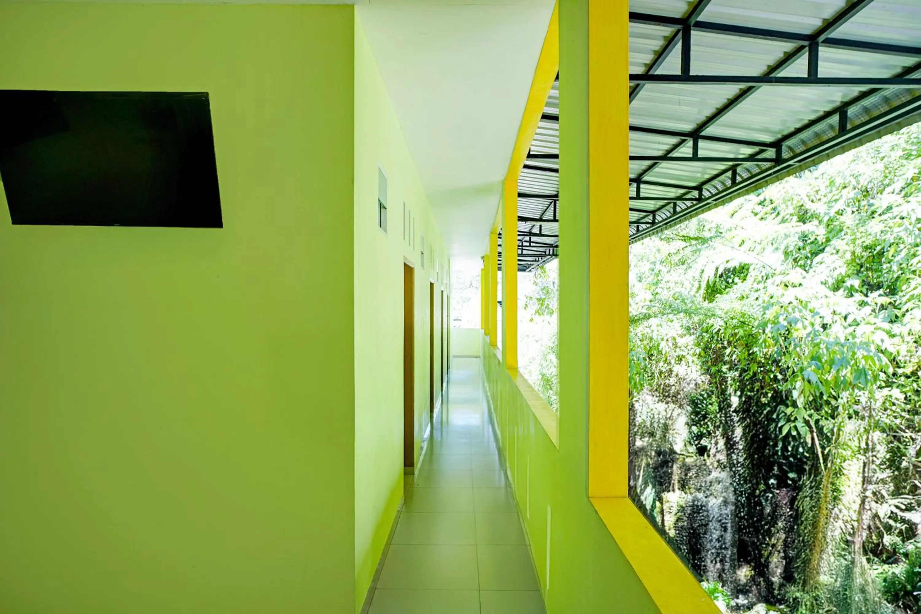 Lobby or reception in Hotel O Parapat Near Dermaga Ajibata Formerly Pudan Residence 2