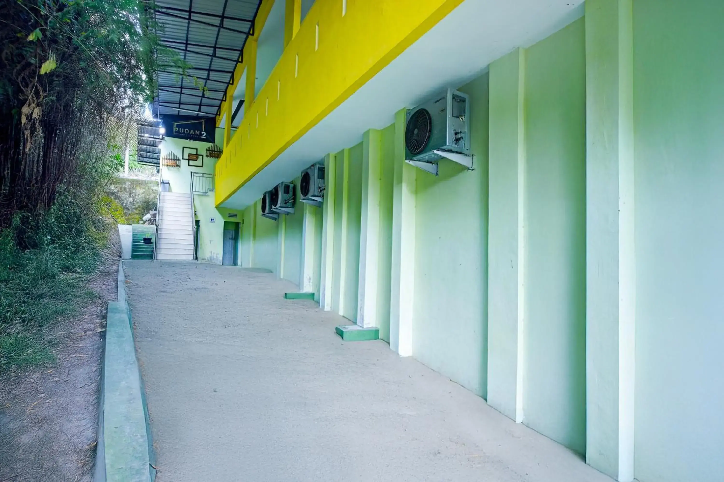 Lobby or reception in Hotel O Parapat Near Dermaga Ajibata Formerly Pudan Residence 2 Lobby or reception in Hotel O Parapat Near Dermaga Ajibata Formerly Pudan Residence 2