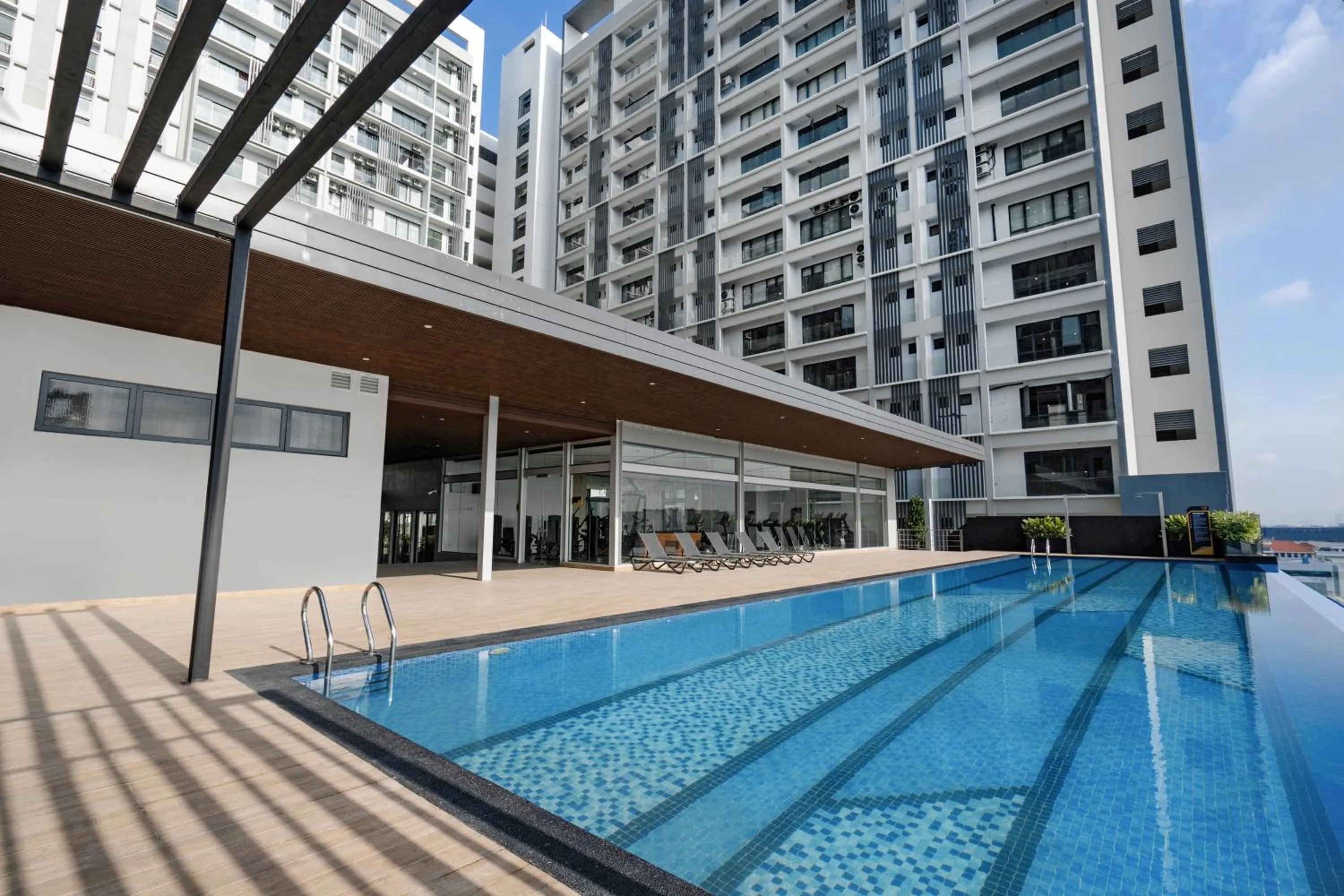 Swimming pool in FOX Hotel Glenmarie Shah Alam