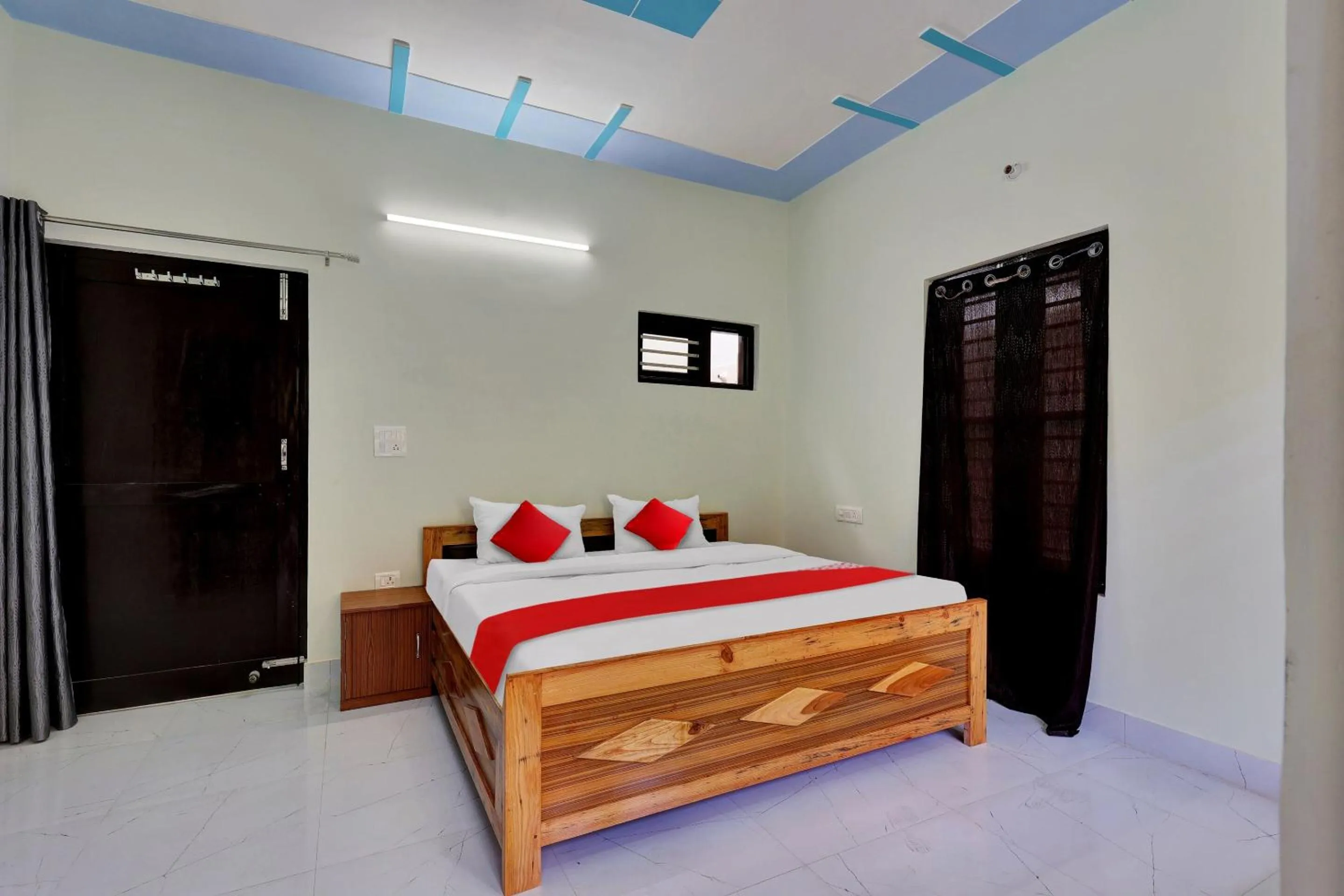 Bedroom, Bed in Hotel O by OYO MOUNTAIN