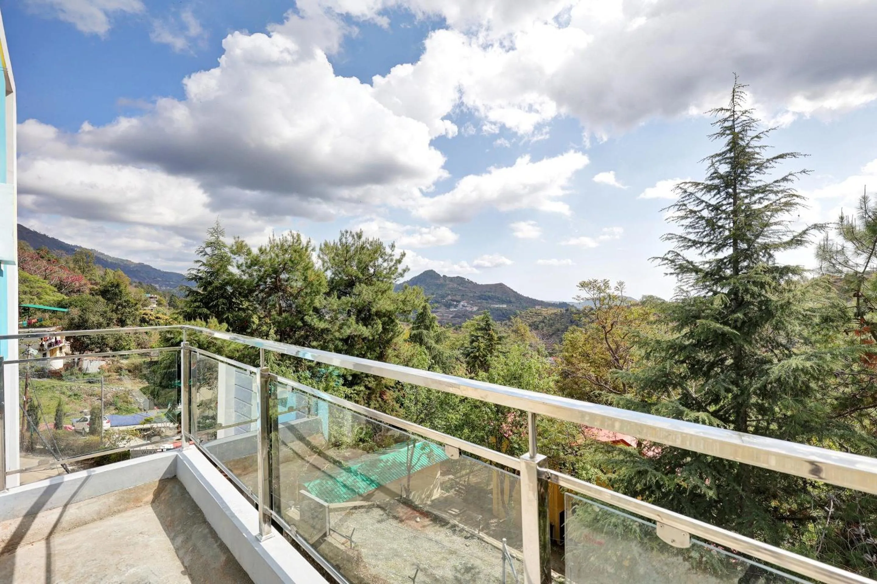 Balcony/Terrace in Hotel O by OYO MOUNTAIN