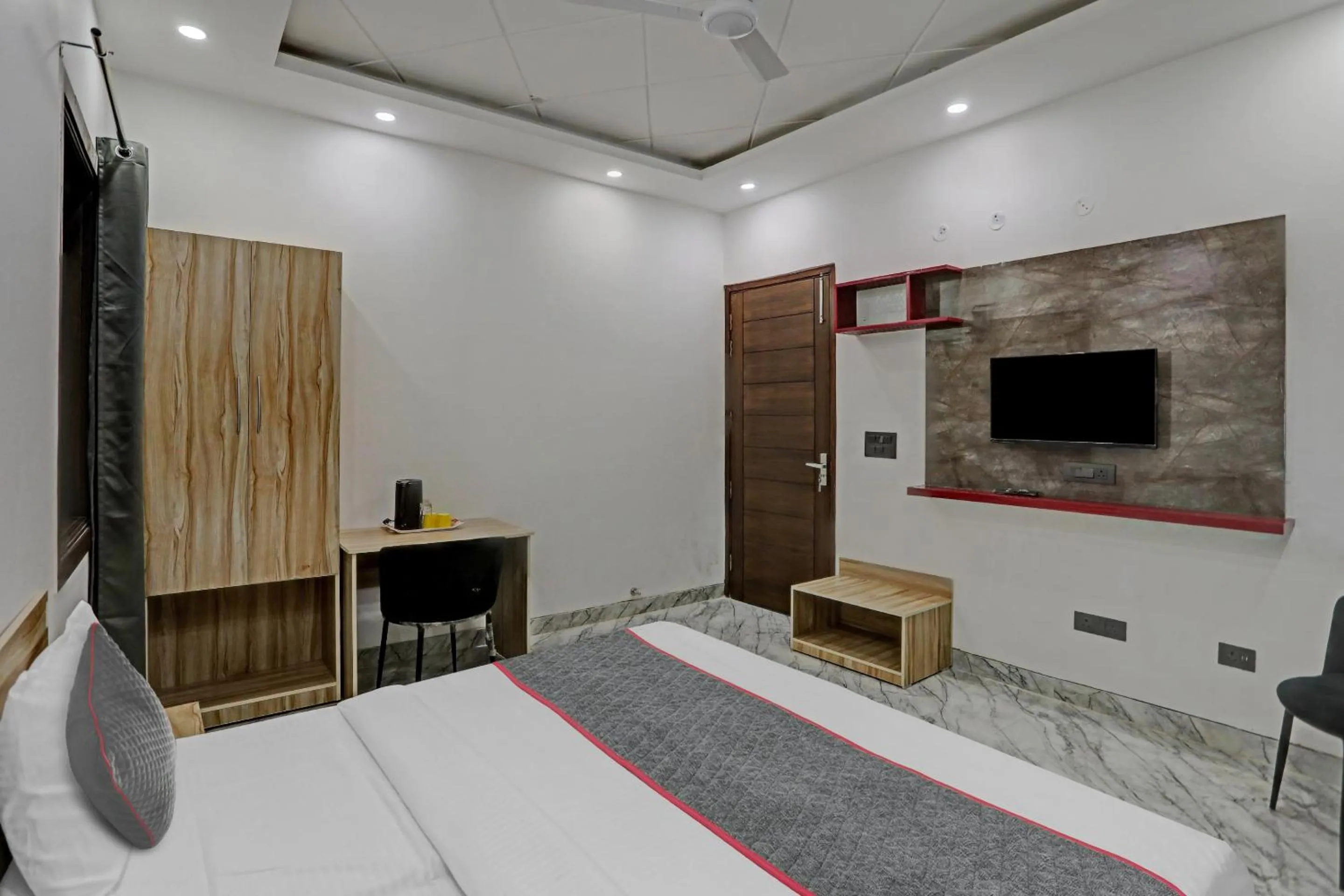 Bedroom, Bed in Super Townhouse Xanthe - Boutique Hotel