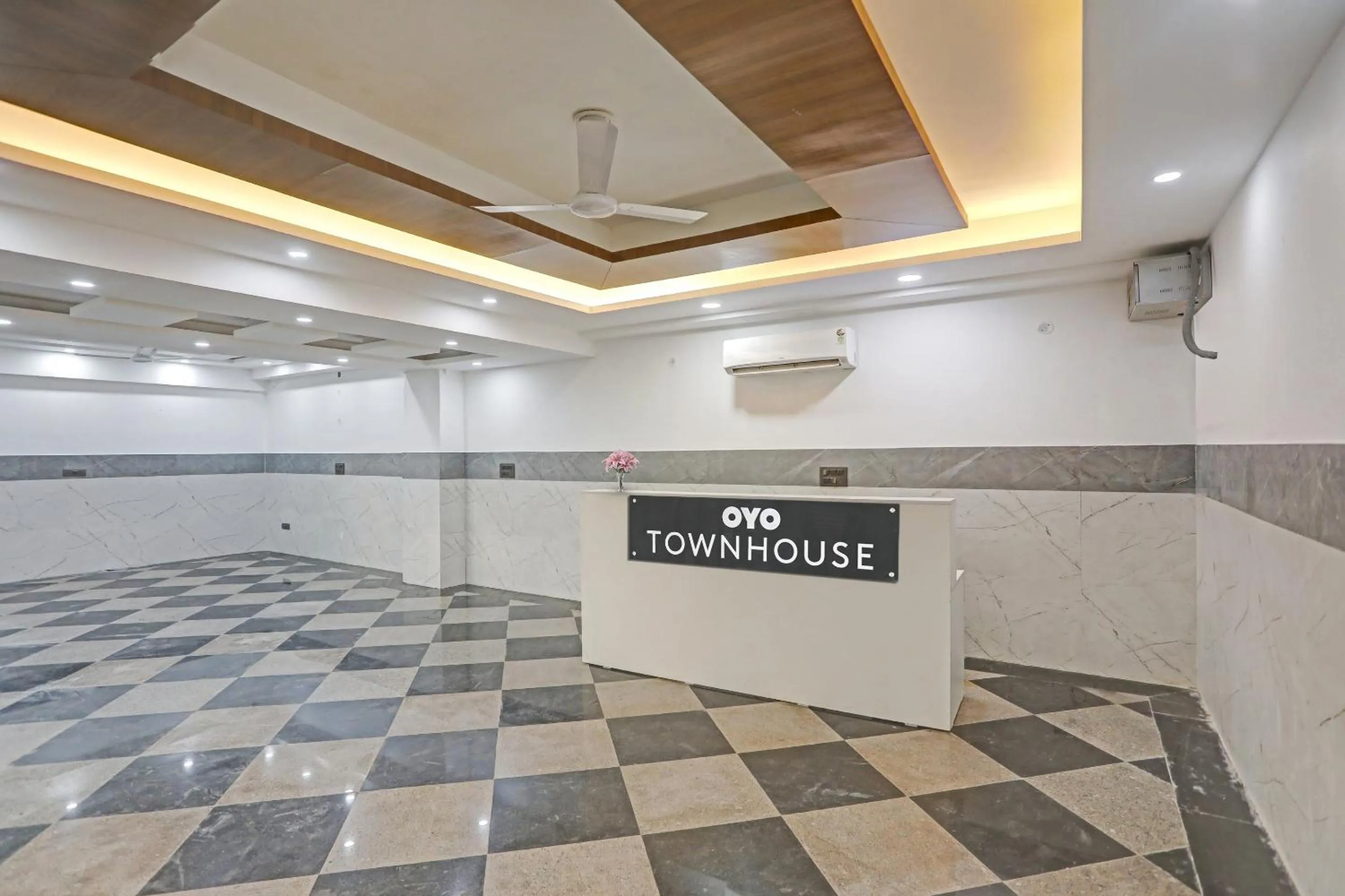 Lobby or reception in Super Townhouse Xanthe - Boutique Hotel