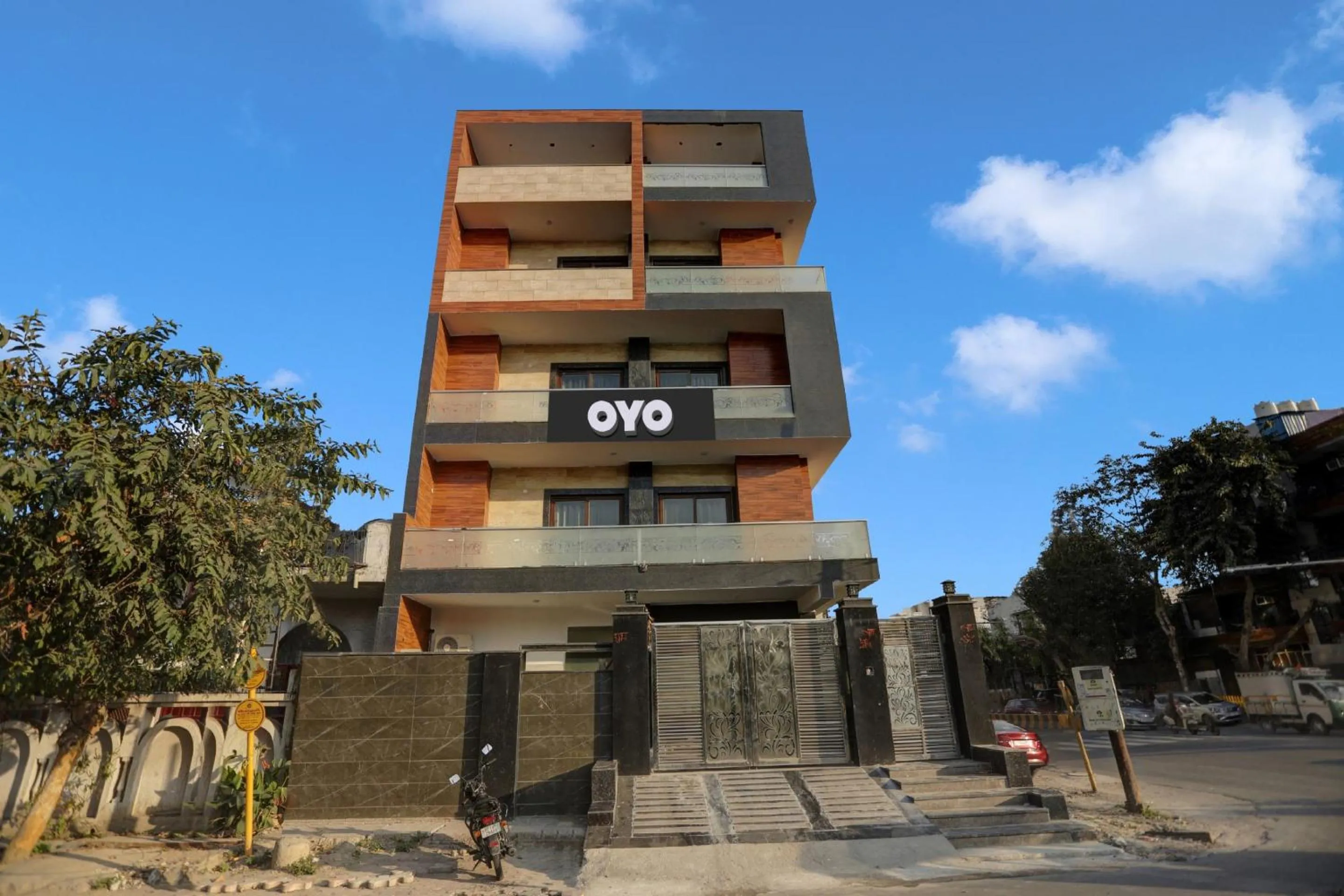 Facade/entrance in Townhouse Xanthe - Boutique Hotel