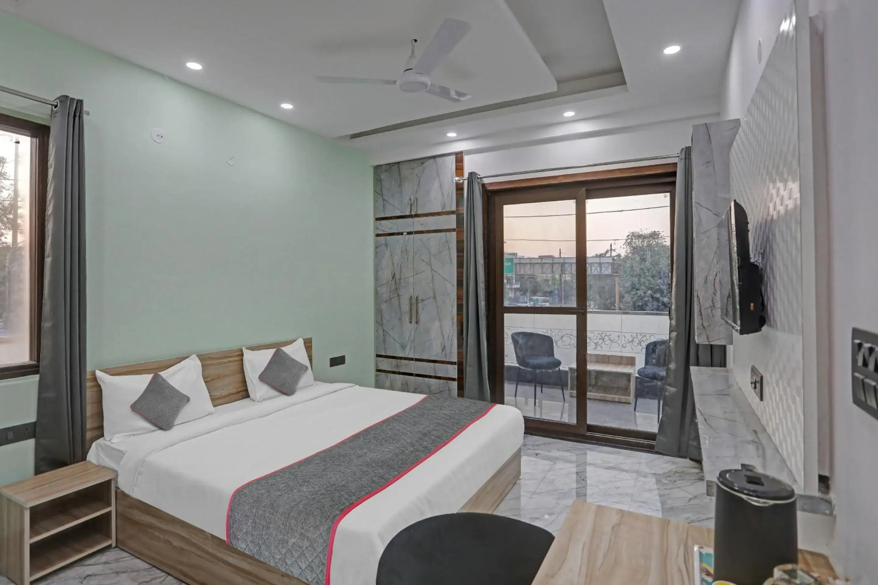 Classic Triple Room - single occupancy in Super Townhouse Xanthe - Boutique Hotel Classic Triple Room - single occupancy in Super Townhouse Xanthe - Boutique Hotel