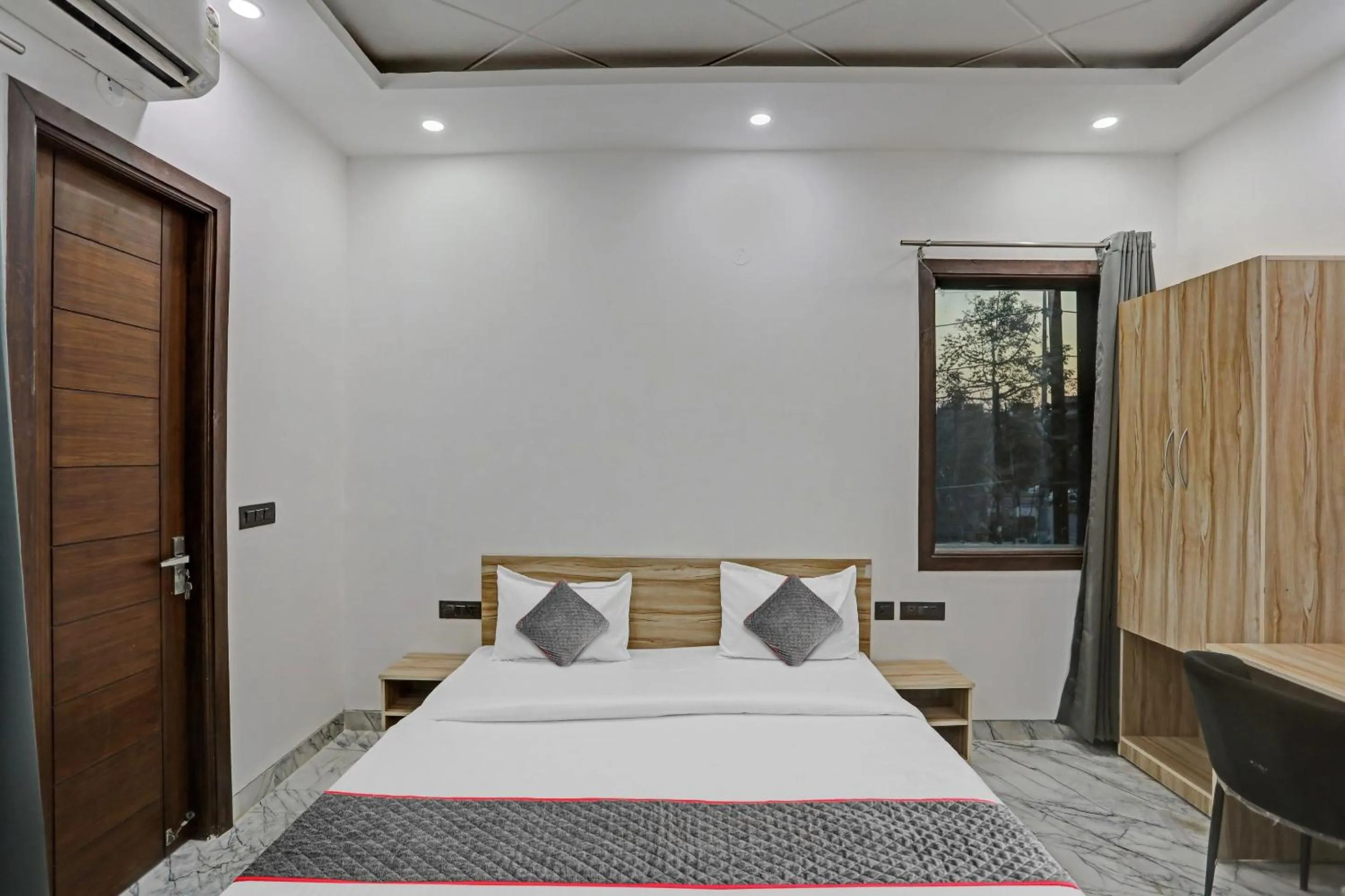 Bedroom, Bed in Super Townhouse Xanthe - Boutique Hotel