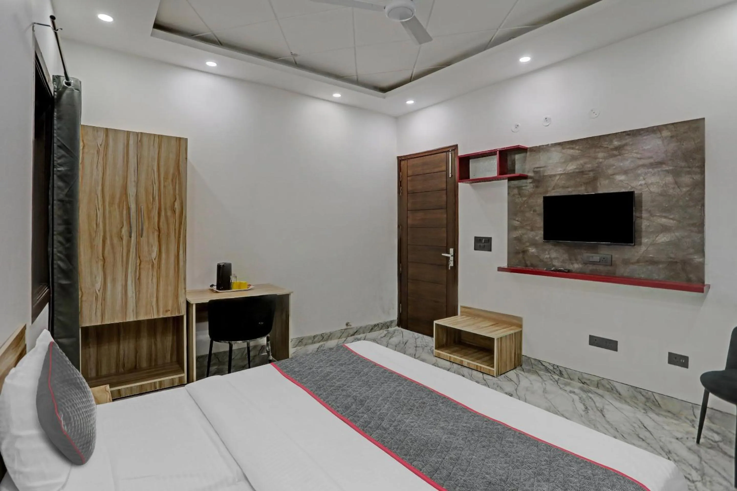 Bedroom, Bed in Super Townhouse Xanthe - Boutique Hotel