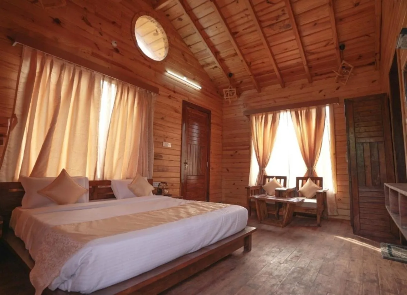 Bedroom, Bed in KK Jungle View Resort - Jim Corbett